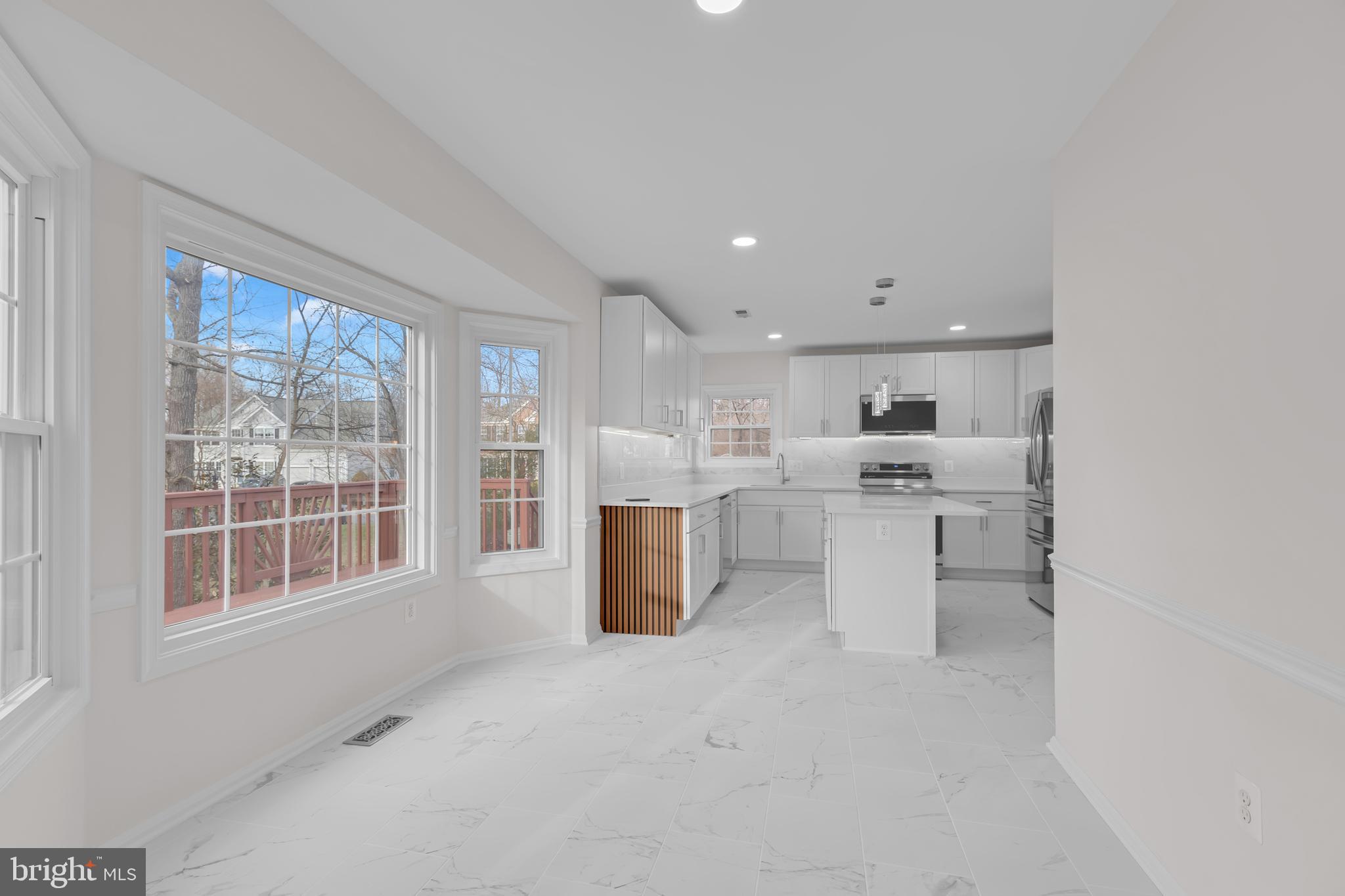 BRIDLEWOOD - Residential