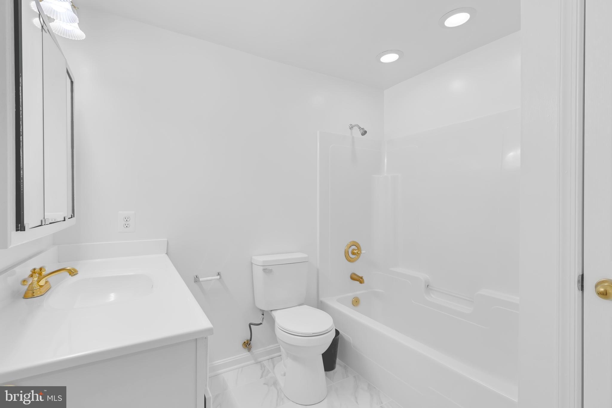 BRIDLEWOOD - Residential