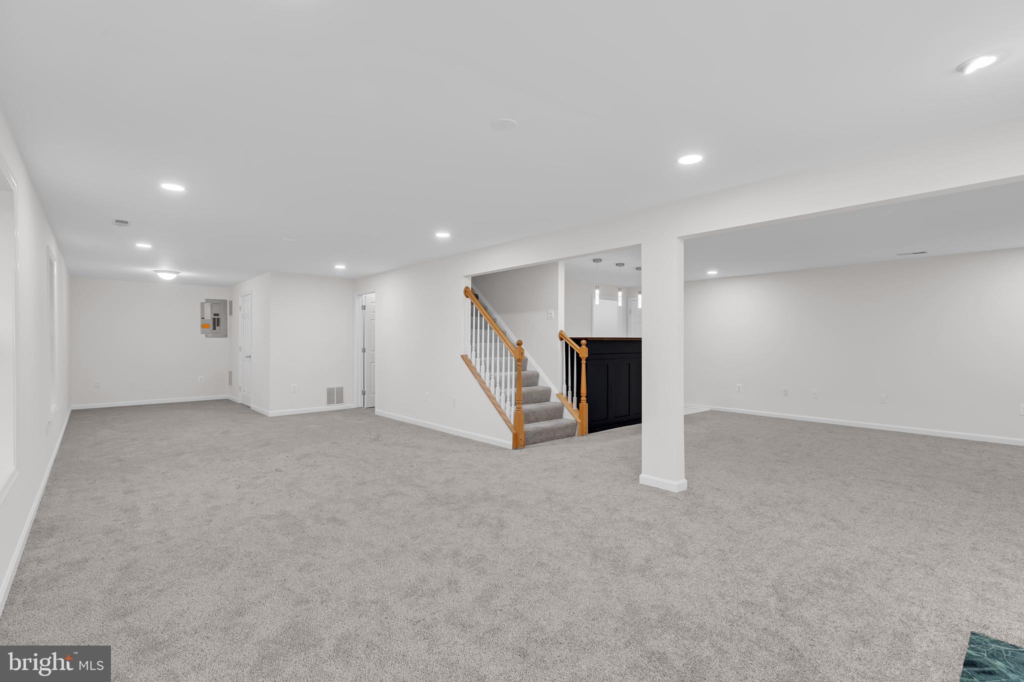 BRIDLEWOOD - Residential