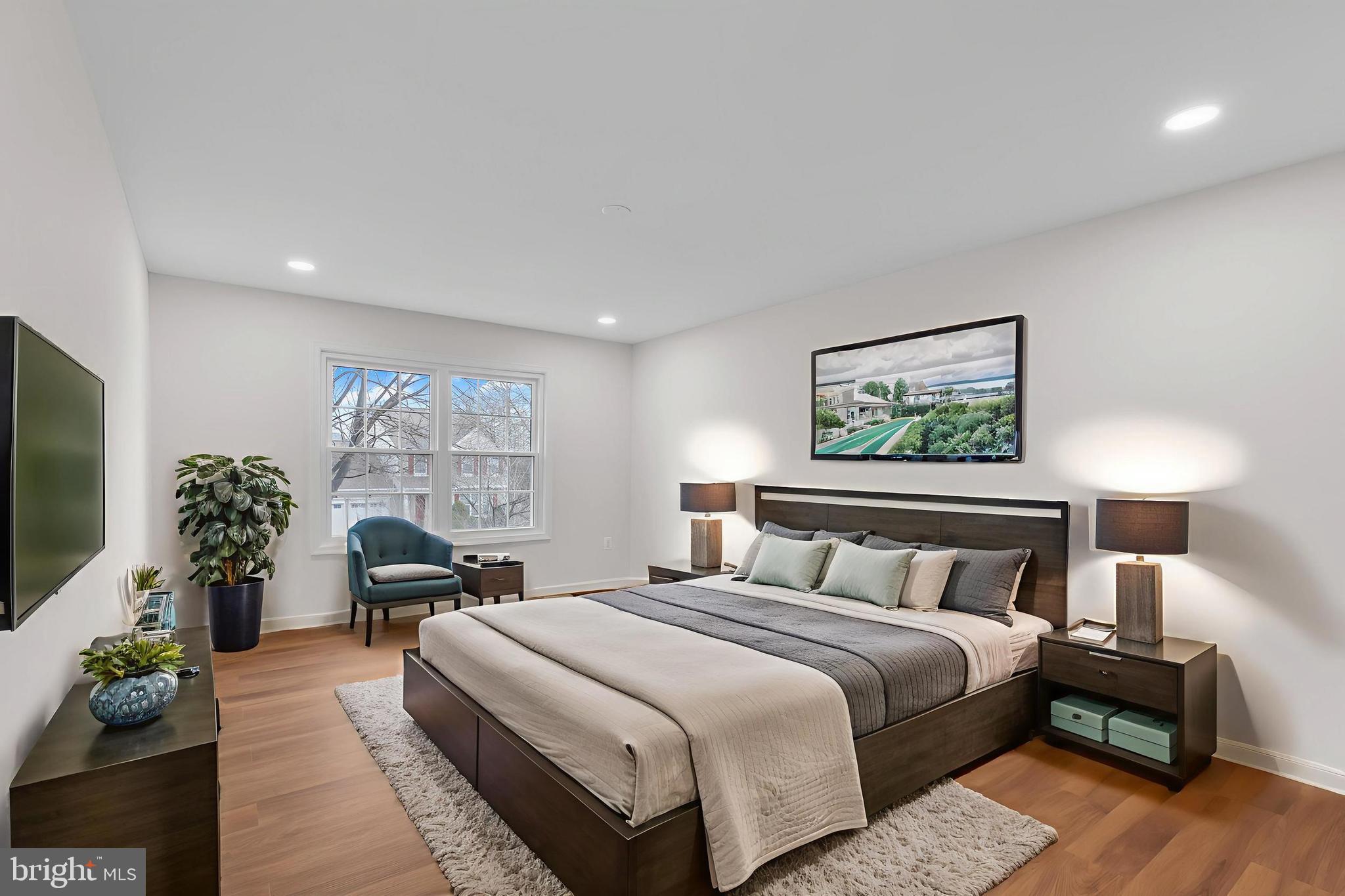 BRIDLEWOOD - Residential