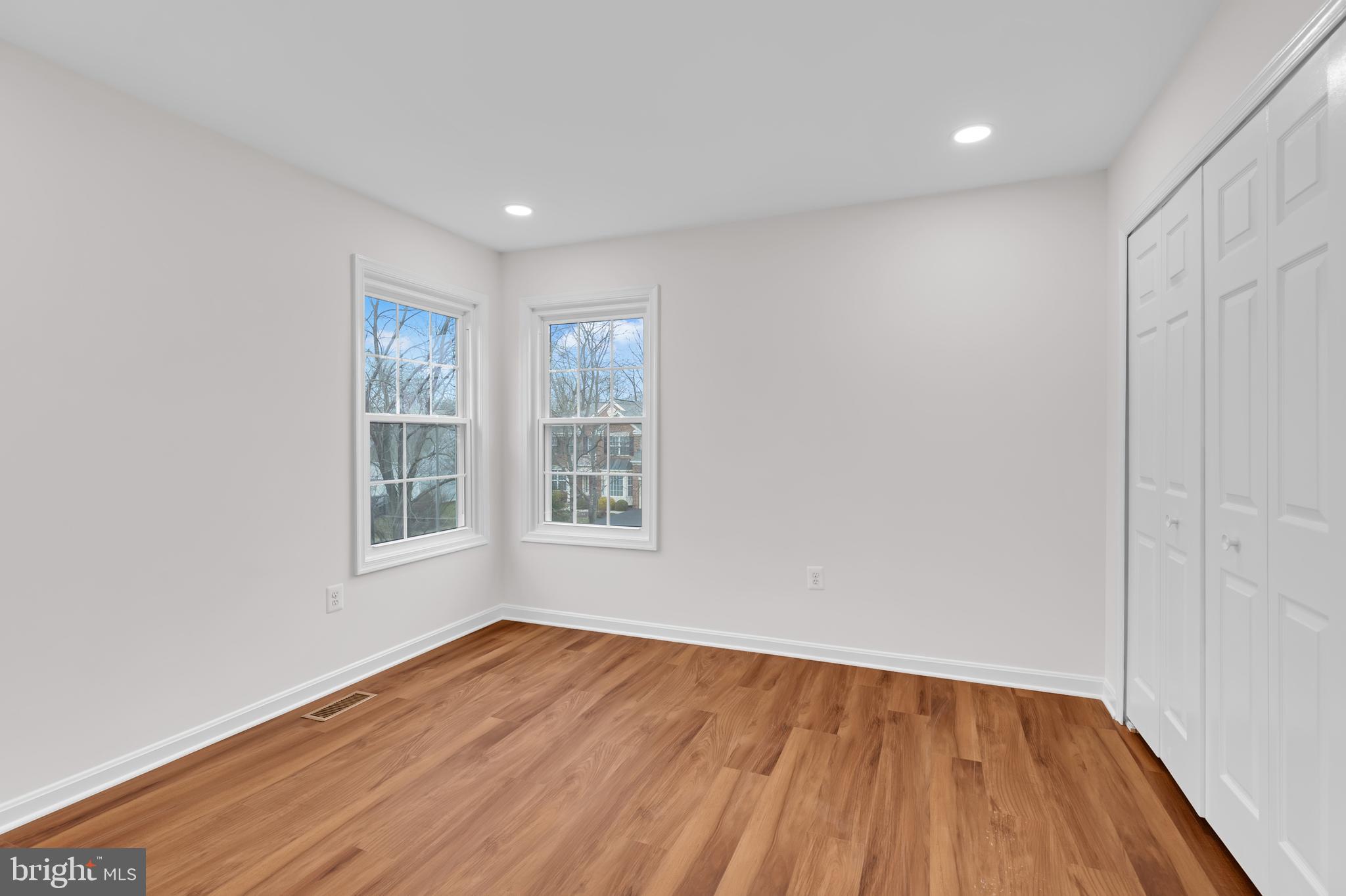 BRIDLEWOOD - Residential