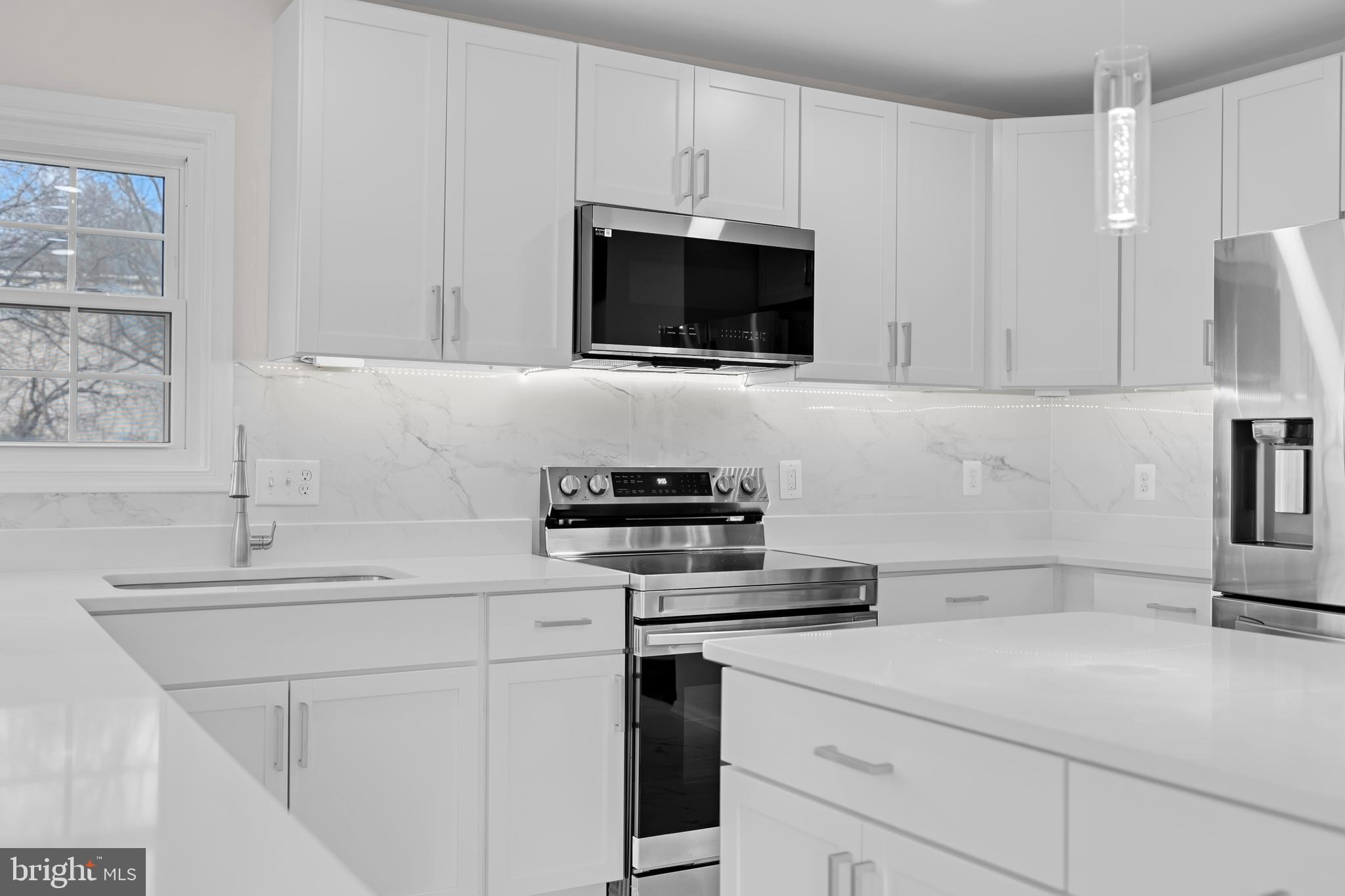 BRIDLEWOOD - Residential