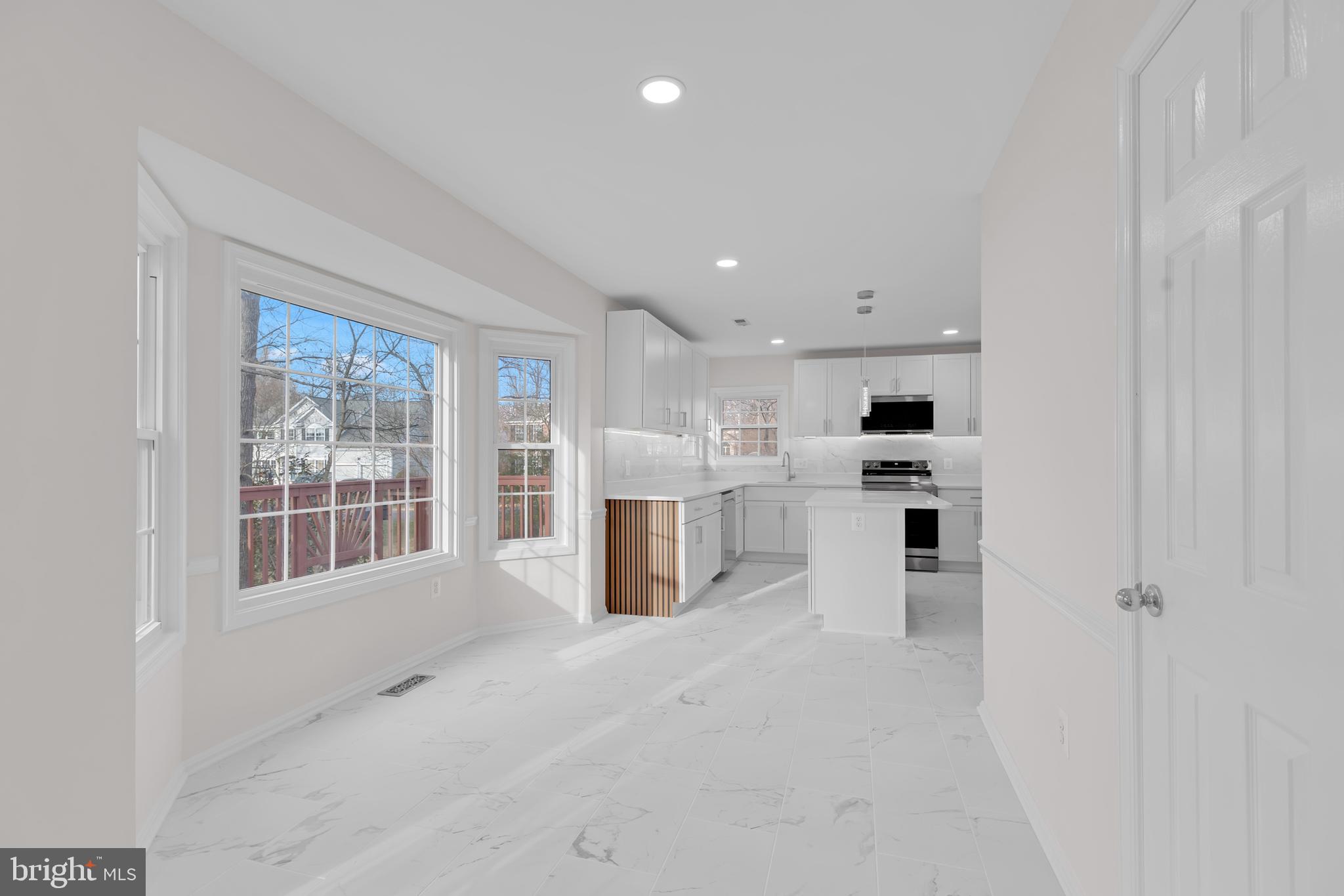 BRIDLEWOOD - Residential