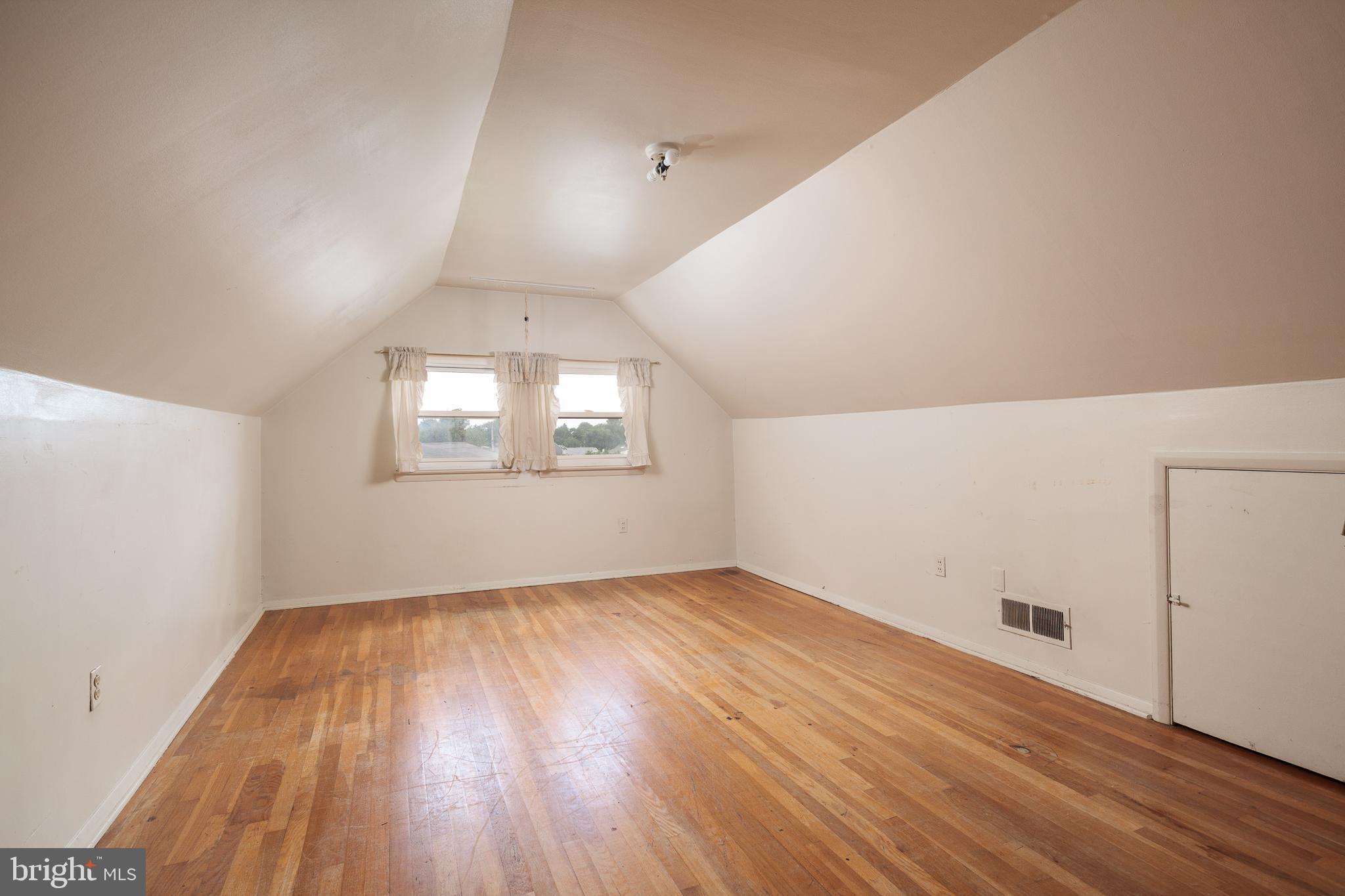 PERRY HALL ESTATES - Residential