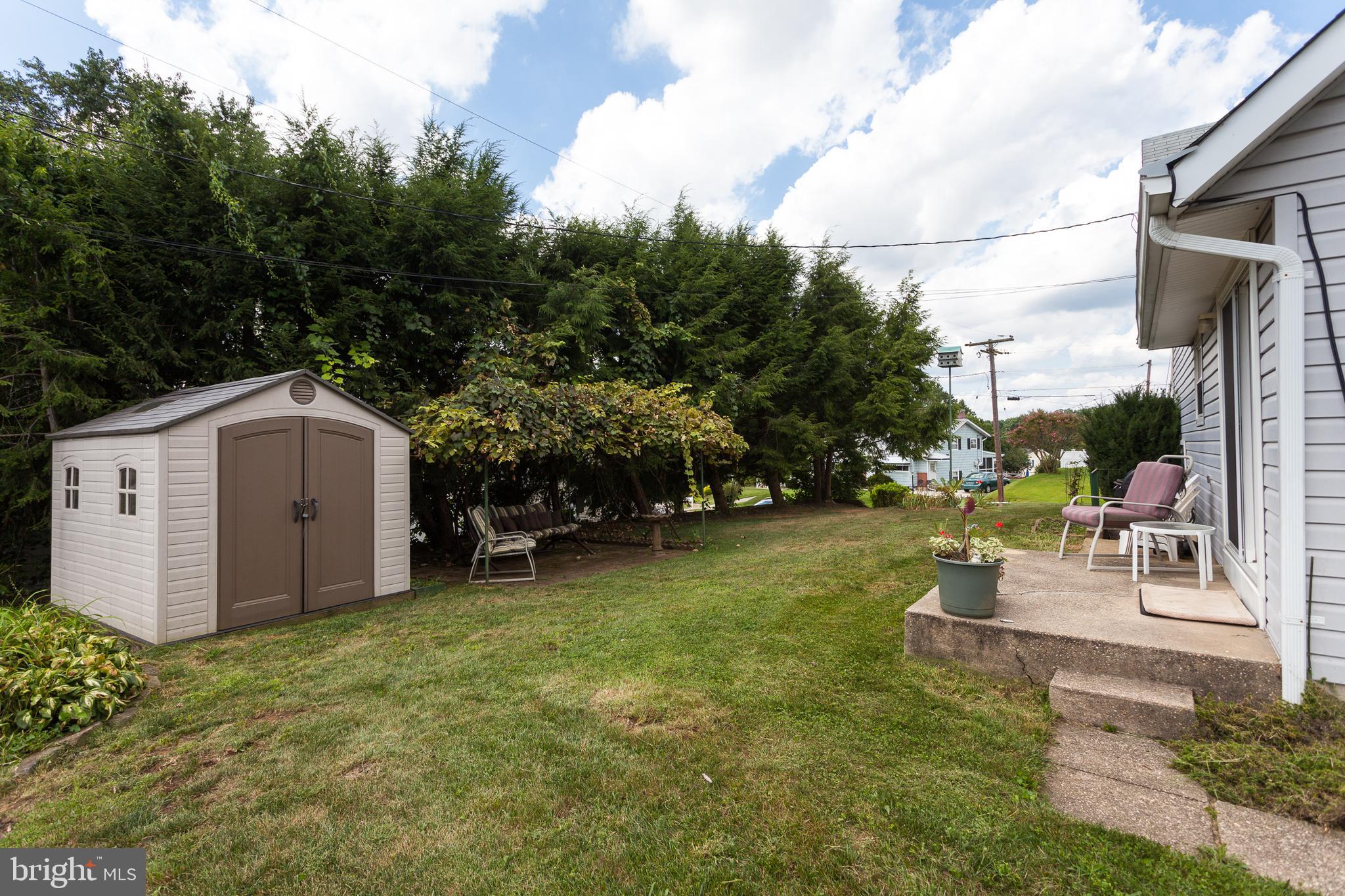 PERRY HALL ESTATES - Residential