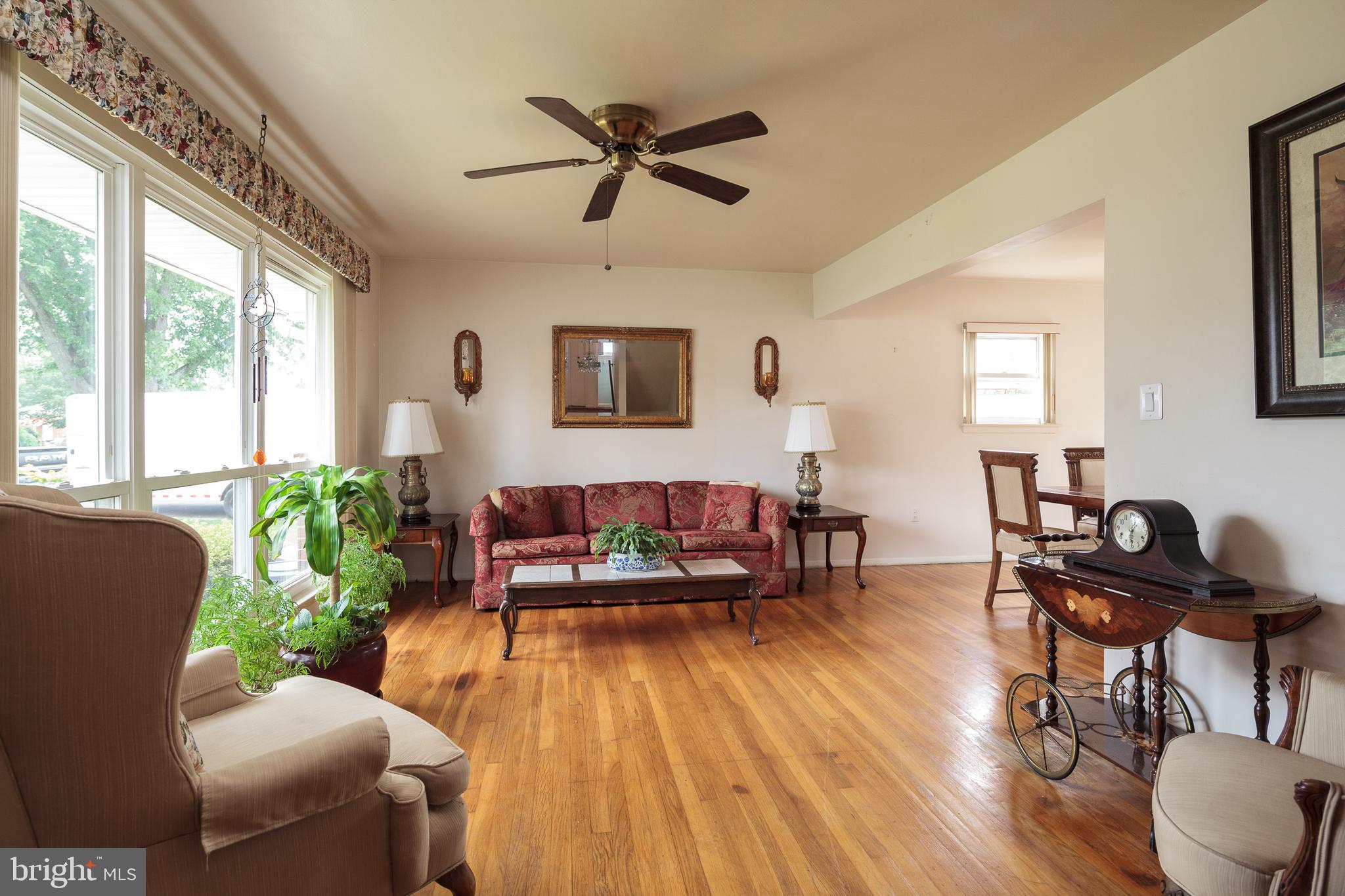 PERRY HALL ESTATES - Residential