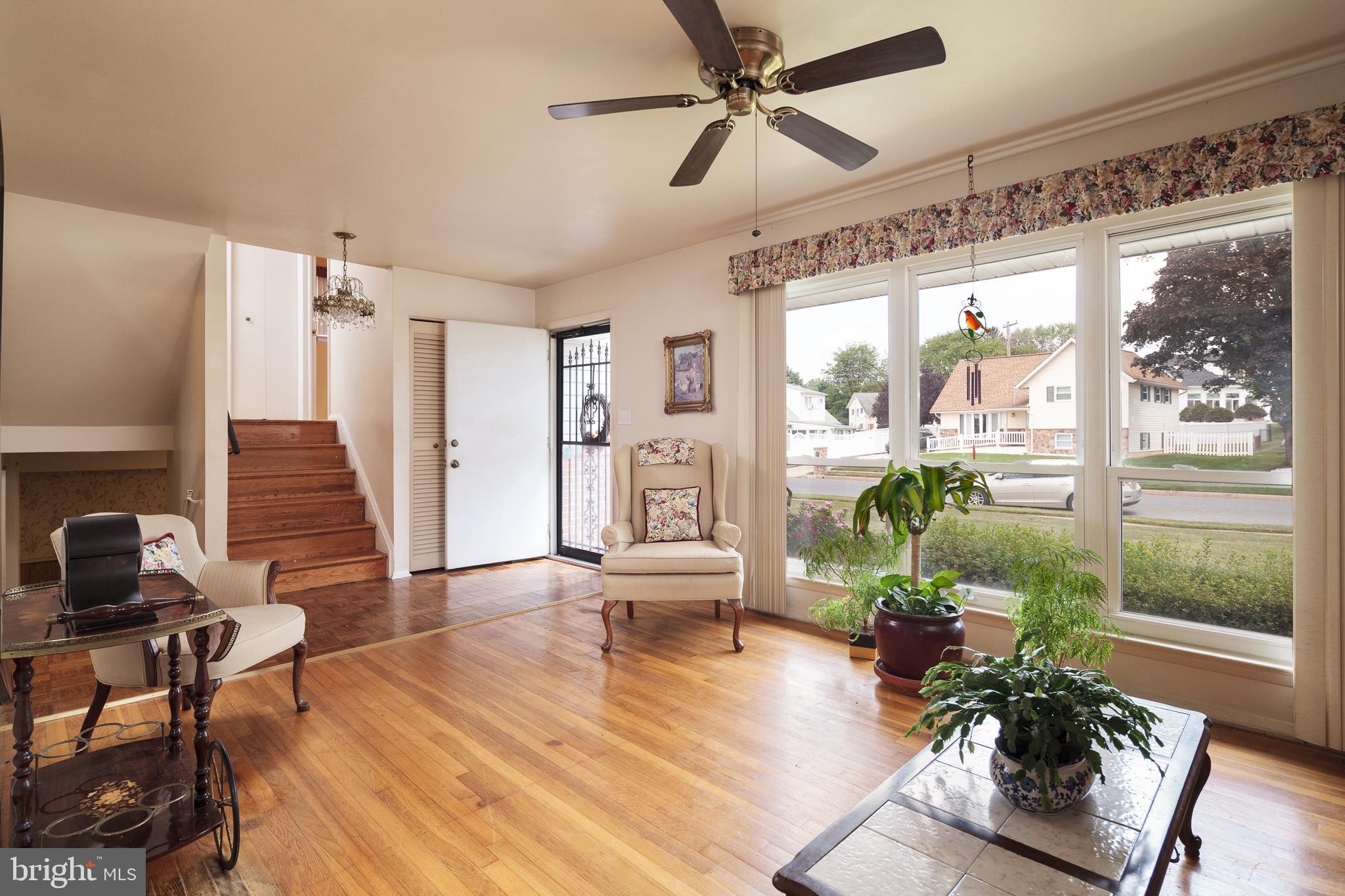 PERRY HALL ESTATES - Residential