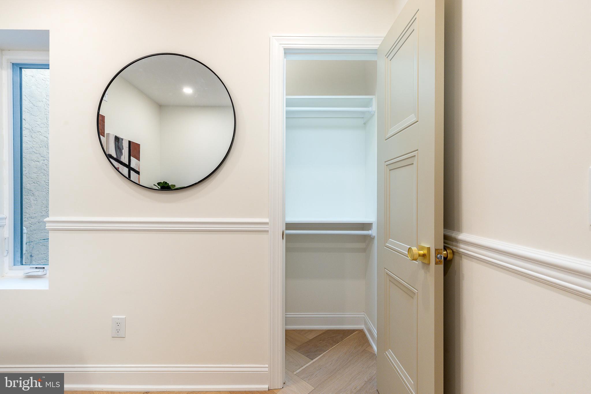 PASSYUNK SQUARE - Residential