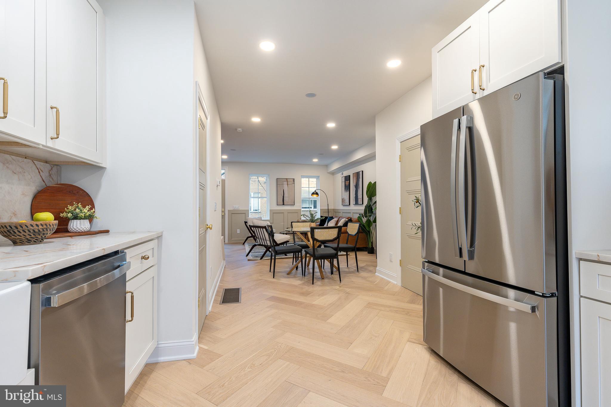 PASSYUNK SQUARE - Residential