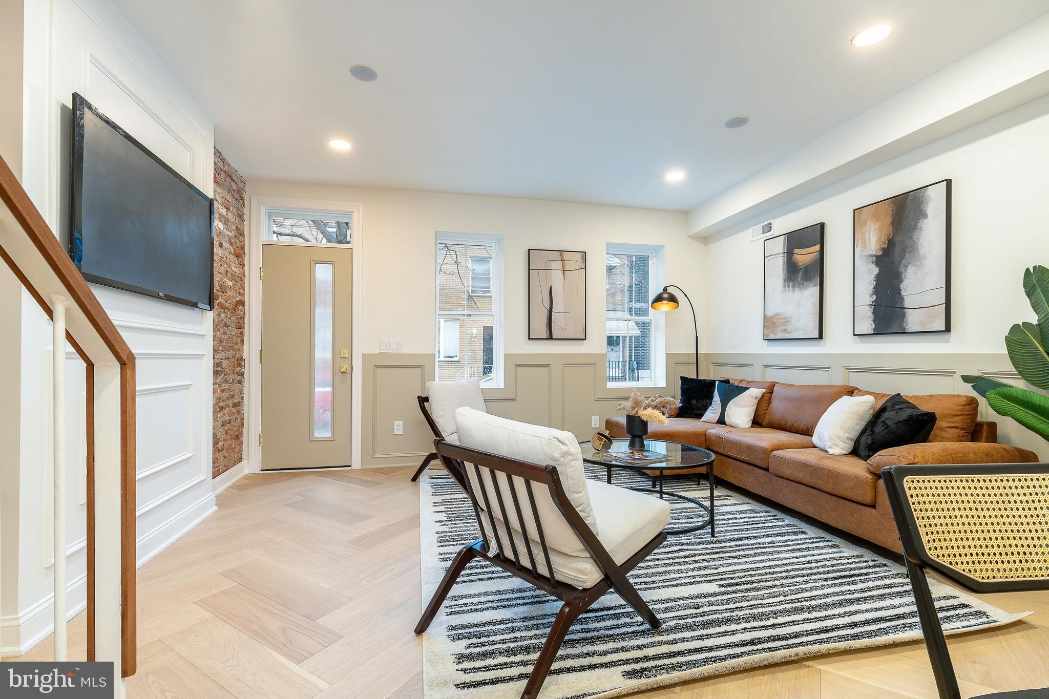 PASSYUNK SQUARE - Residential