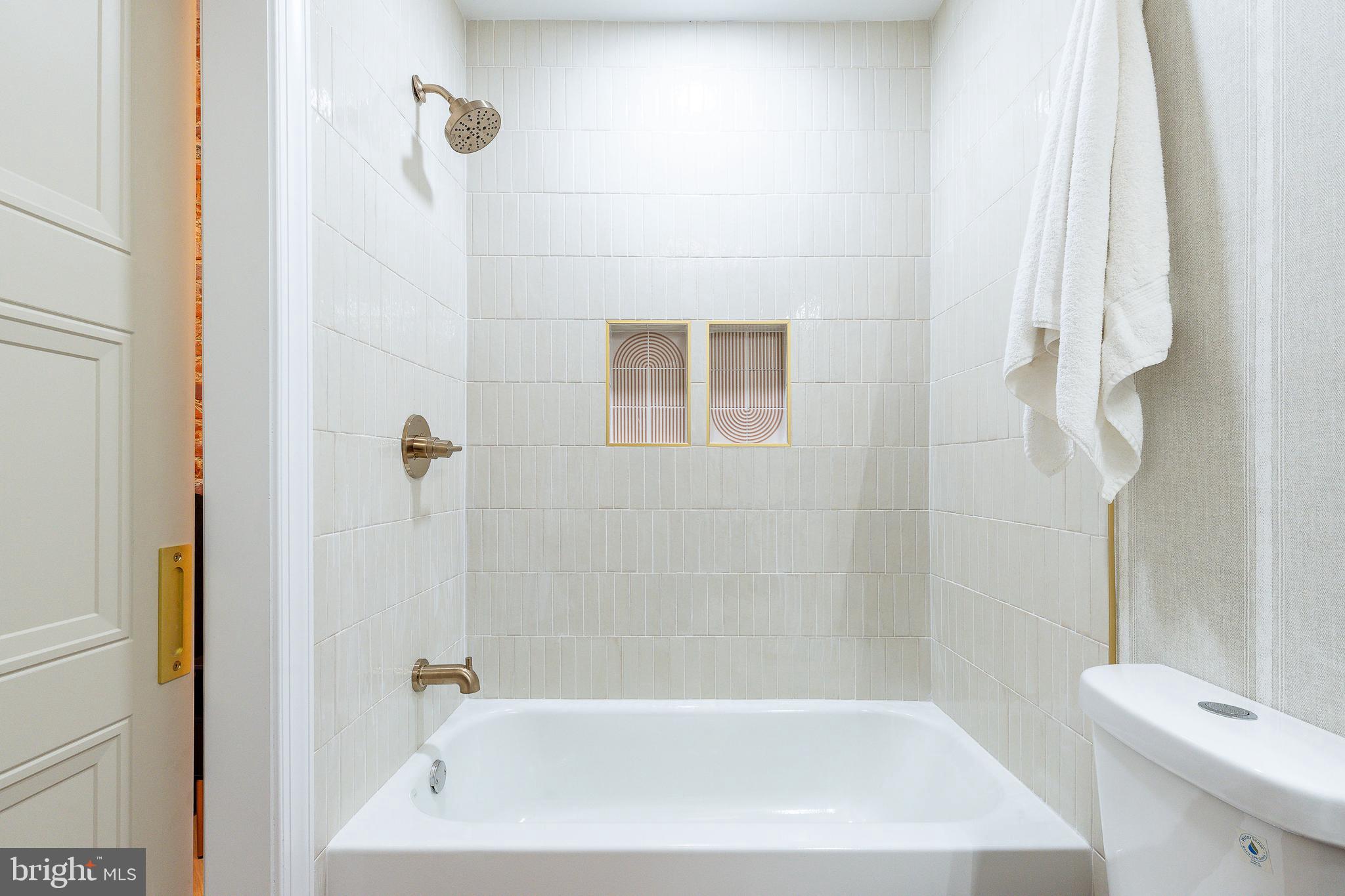 PASSYUNK SQUARE - Residential