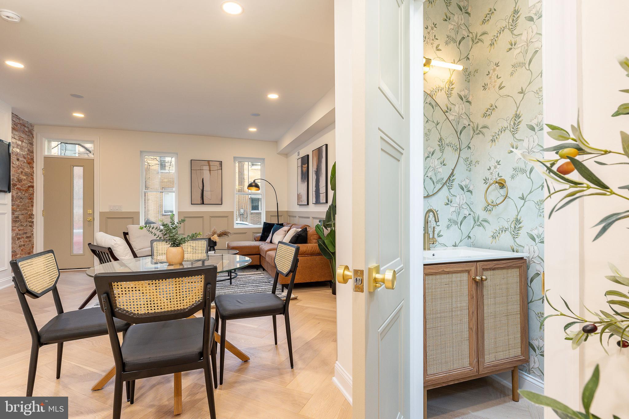 PASSYUNK SQUARE - Residential