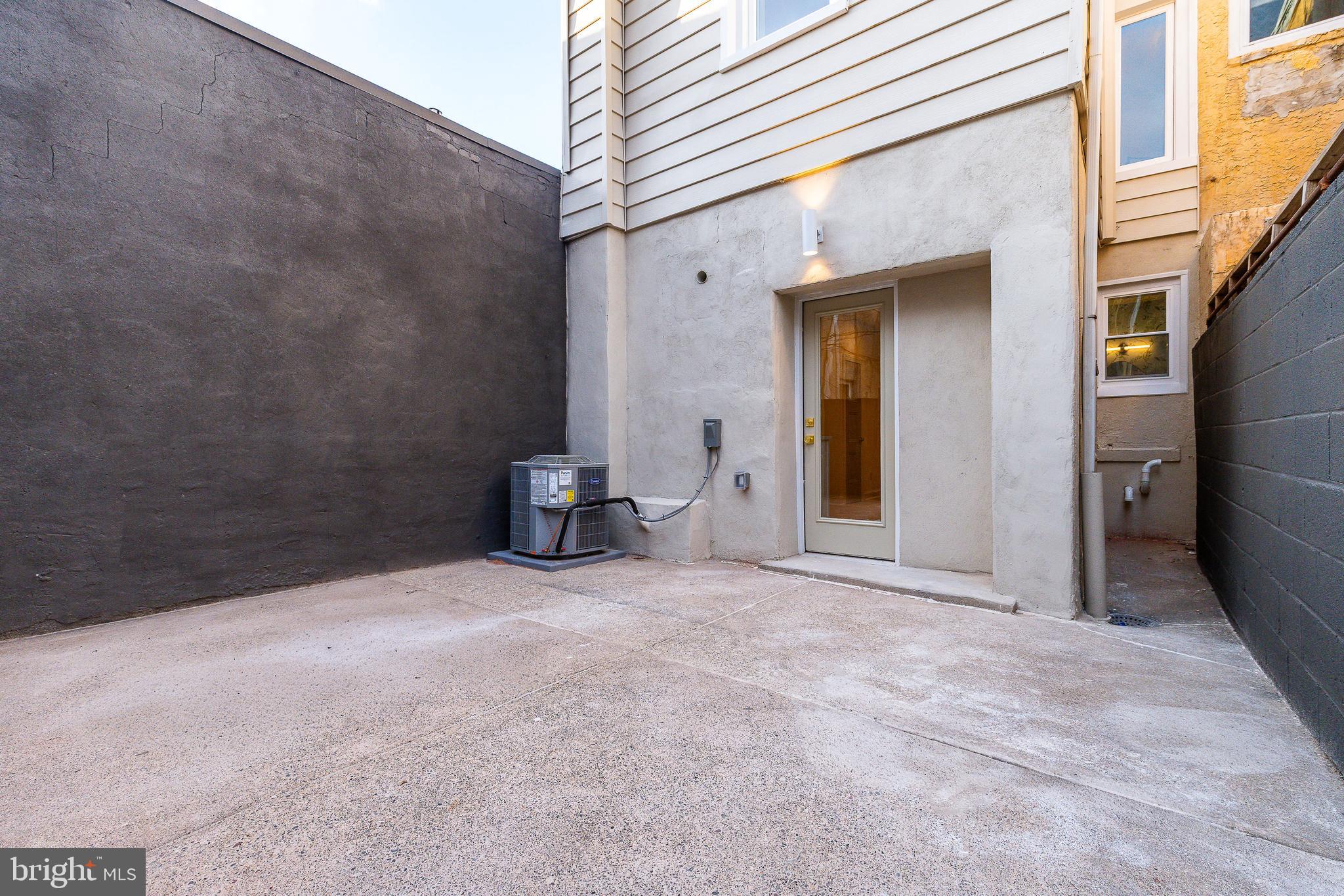 PASSYUNK SQUARE - Residential