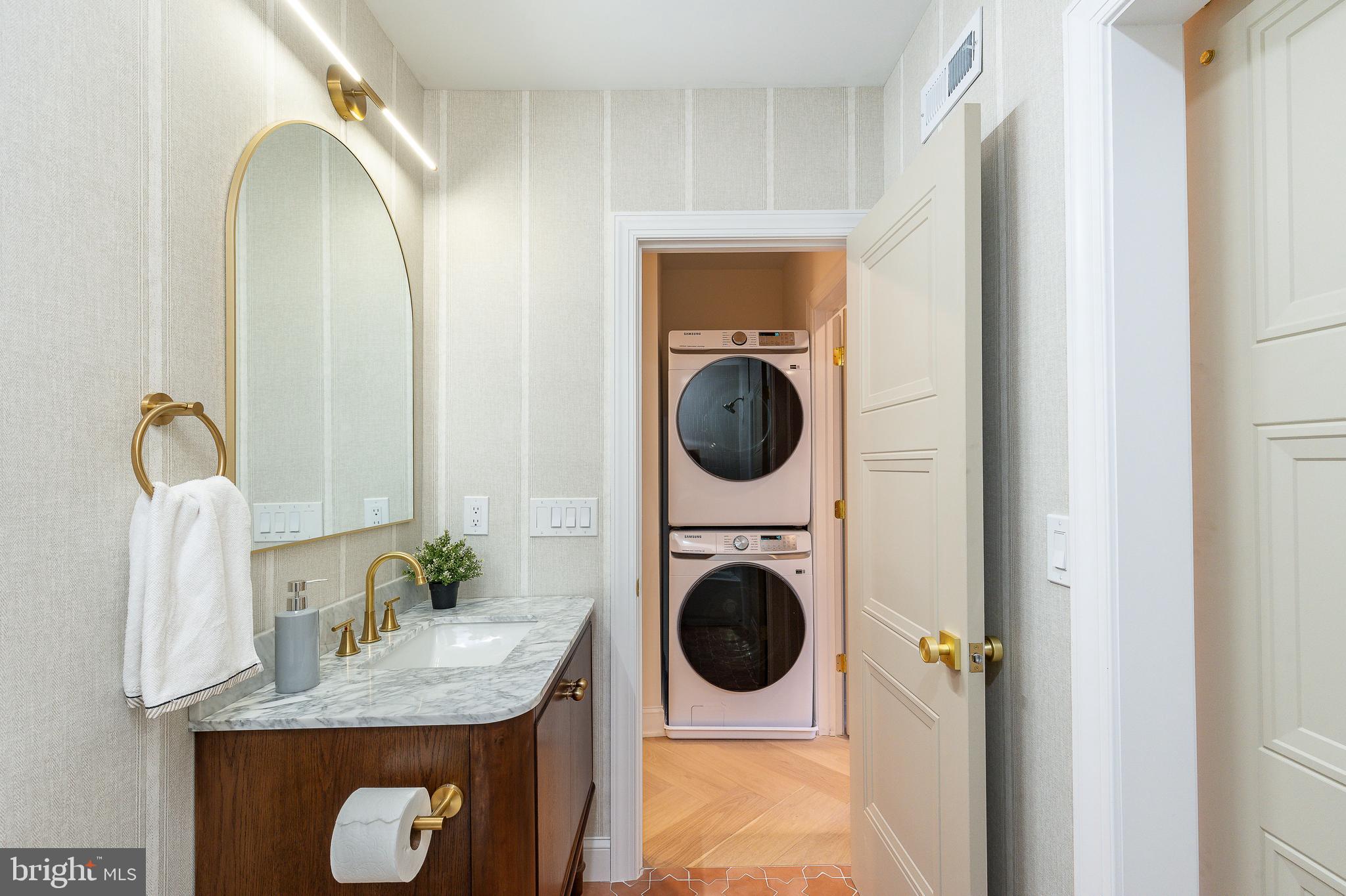 PASSYUNK SQUARE - Residential