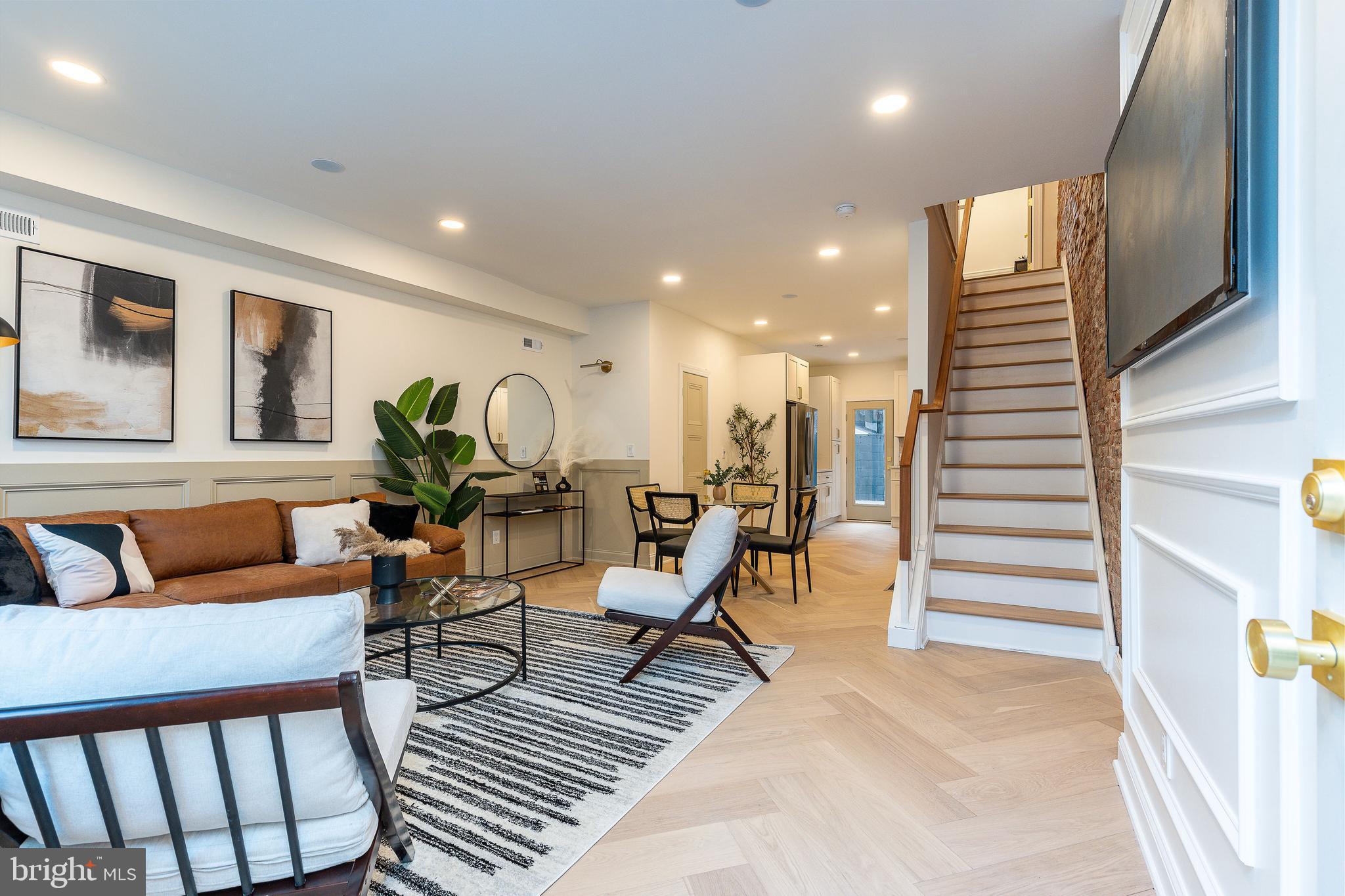 PASSYUNK SQUARE - Residential