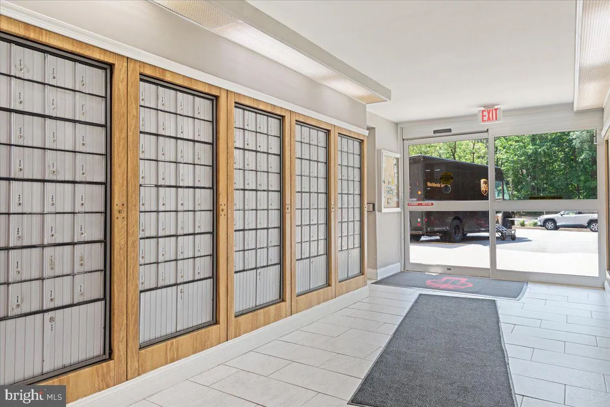 Alexandria, Virginia 22302, United States, 3 Bedrooms Bedrooms, ,2 BathroomsBathrooms,Residential,Contingent,124189