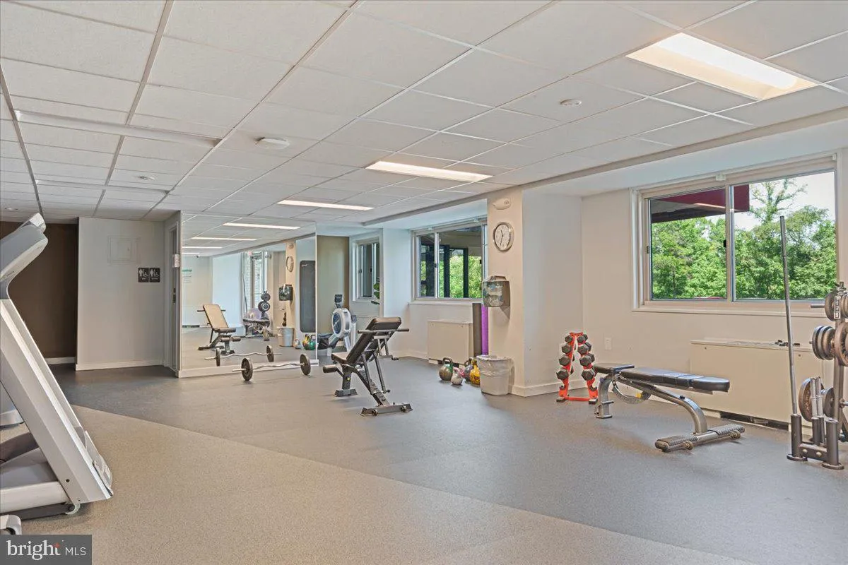 Alexandria, Virginia 22302, United States, 3 Bedrooms Bedrooms, ,2 BathroomsBathrooms,Residential,Contingent,124189