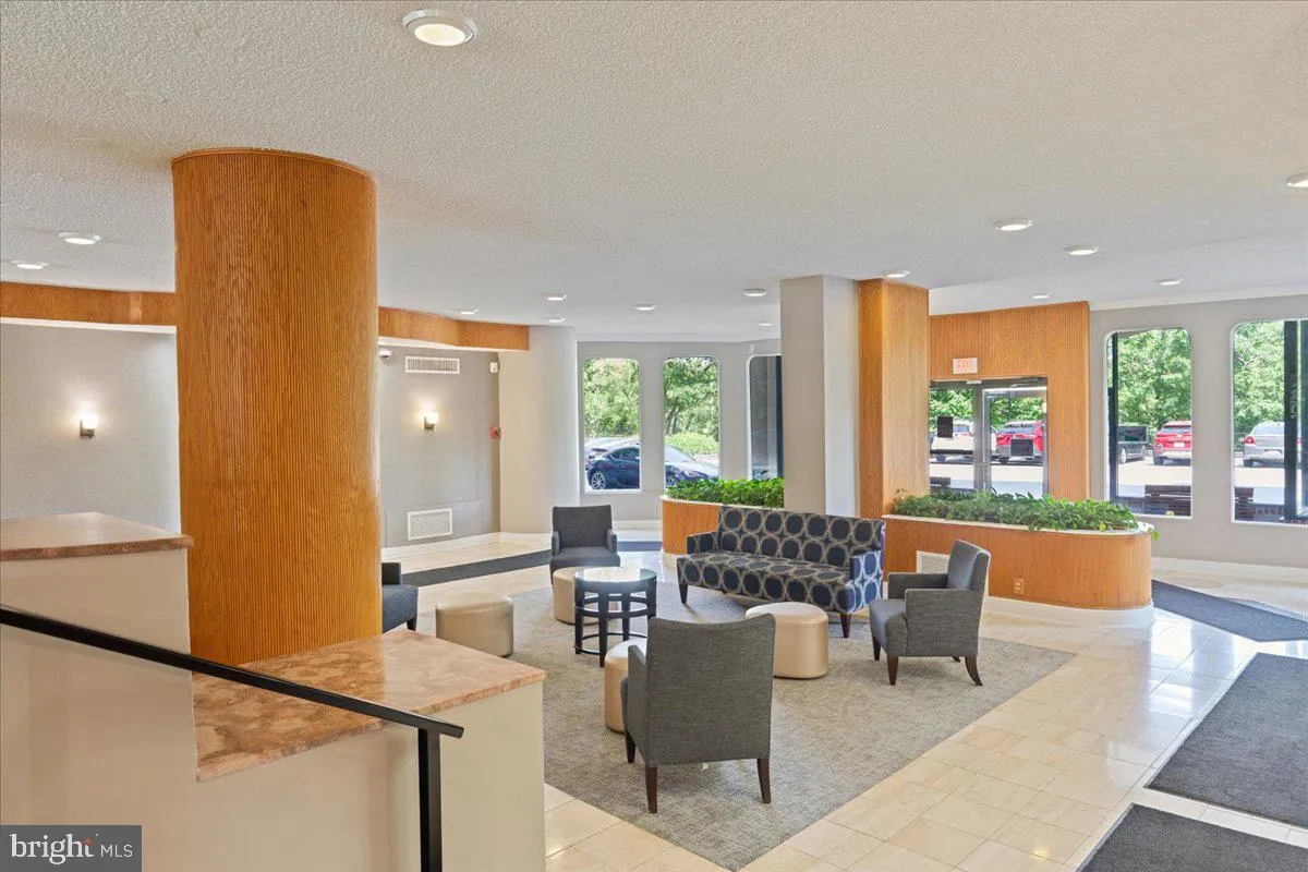 Alexandria, Virginia 22302, United States, 3 Bedrooms Bedrooms, ,2 BathroomsBathrooms,Residential,Contingent,124189