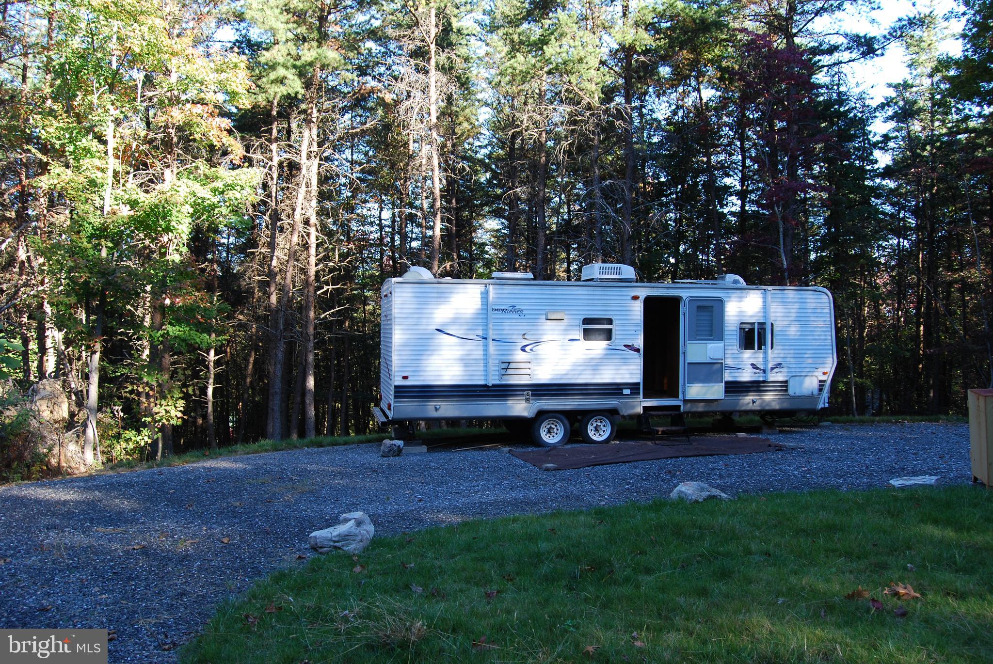 ASHTON WOODS PROPERTY OWNERS ASSOCIATION - Land