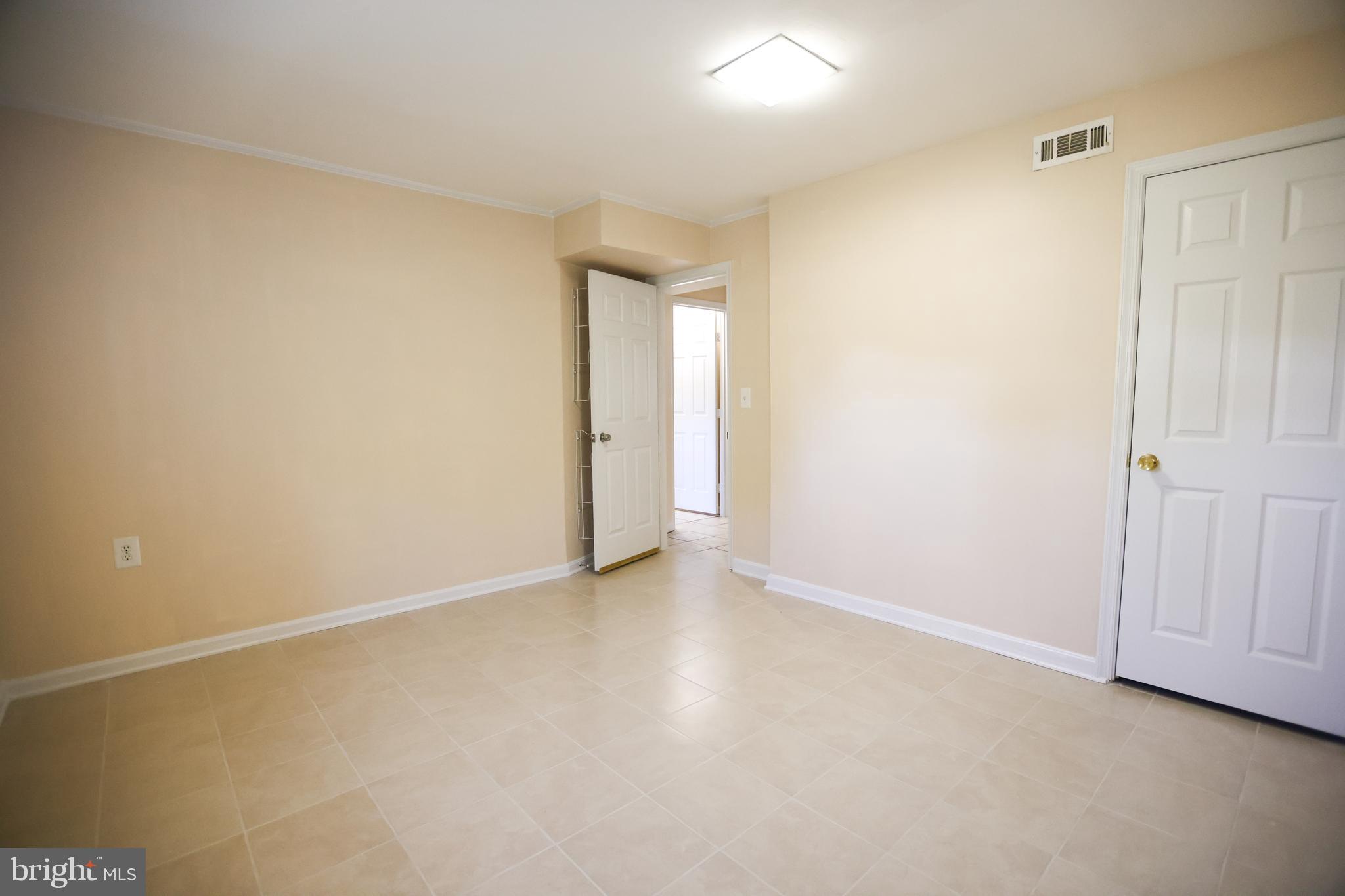 CEDAR CREST - Residential Lease