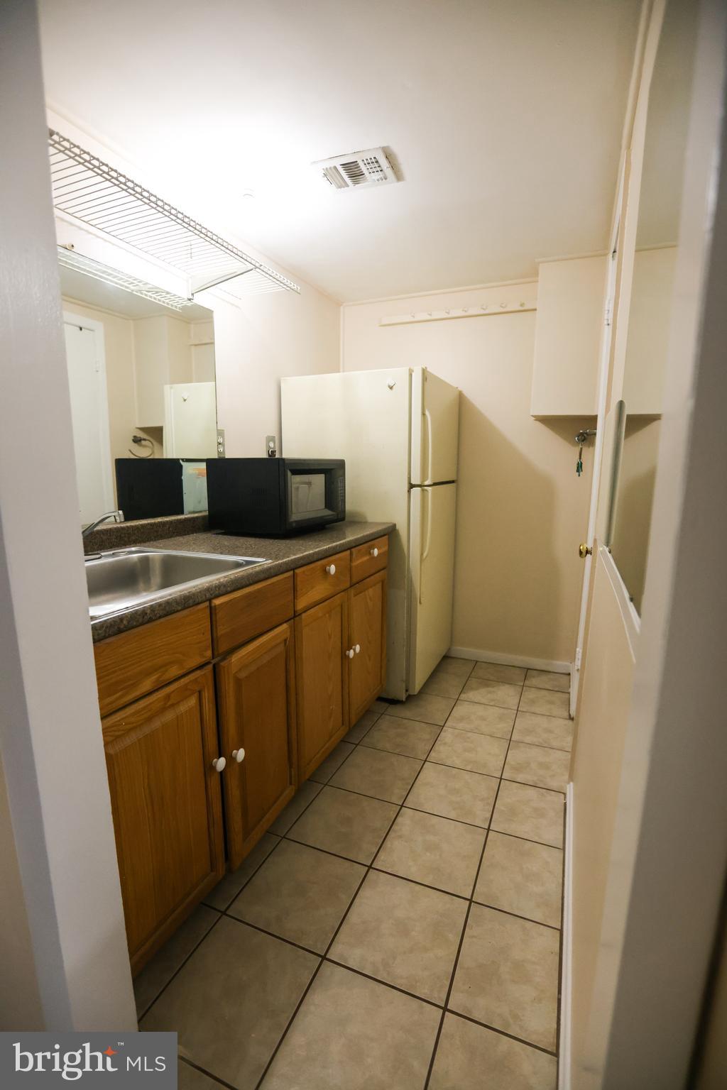 CEDAR CREST - Residential Lease