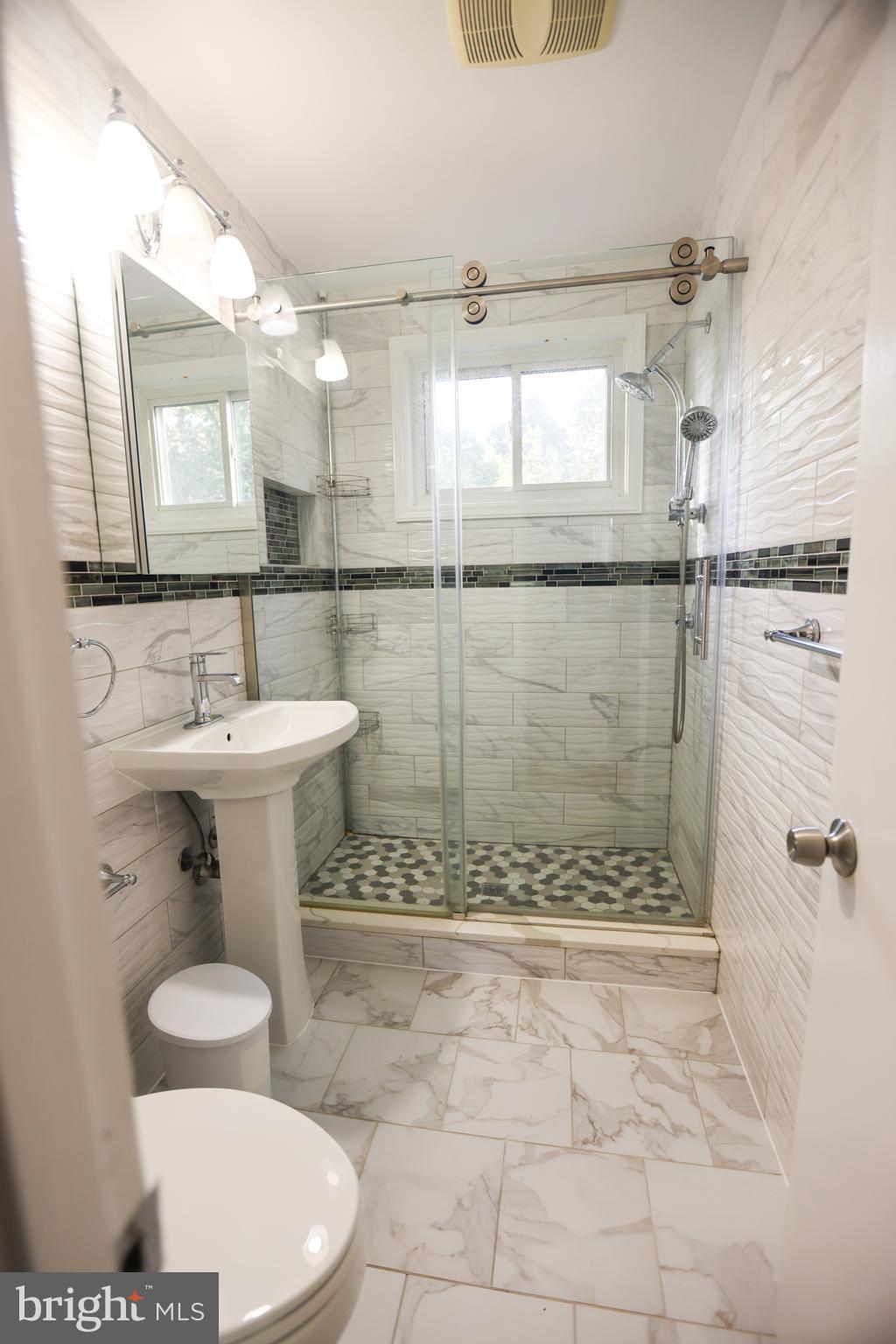 CEDAR CREST - Residential Lease