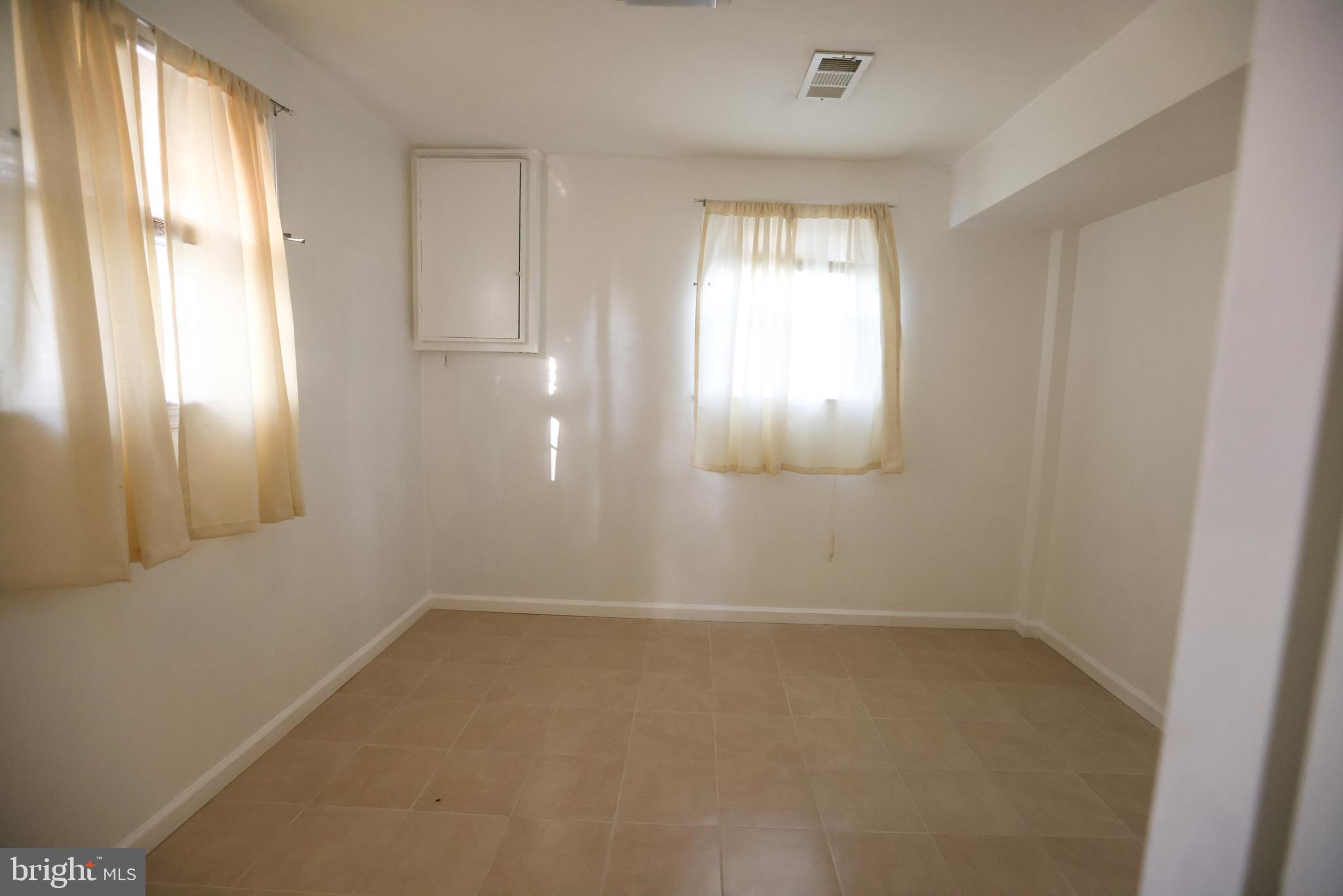 CEDAR CREST - Residential Lease