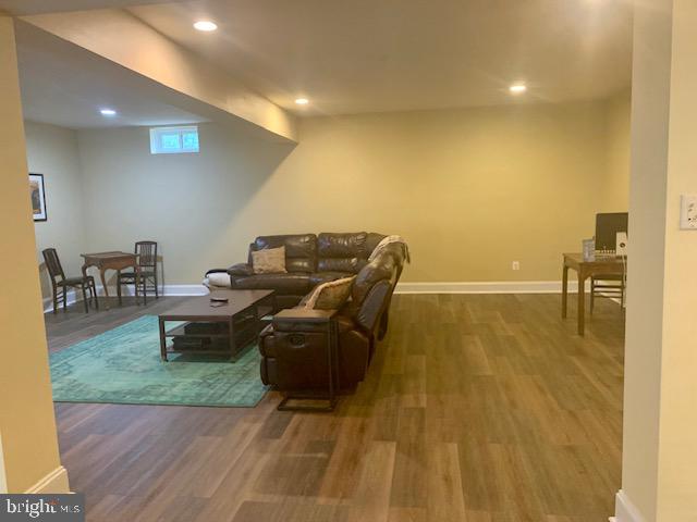 HILLTOWN RIDGE - Residential Lease