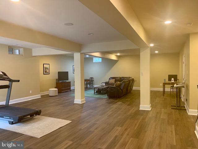 HILLTOWN RIDGE - Residential Lease