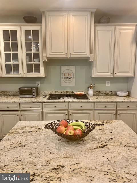 HILLTOWN RIDGE - Residential Lease