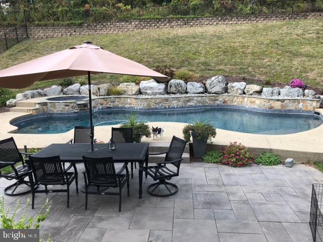 HILLTOWN RIDGE - Residential Lease