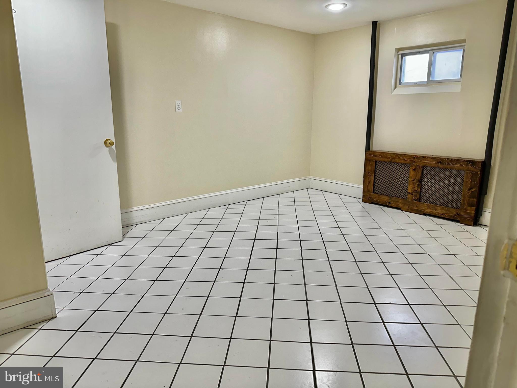 ARLINGTON HILLS - Residential Lease