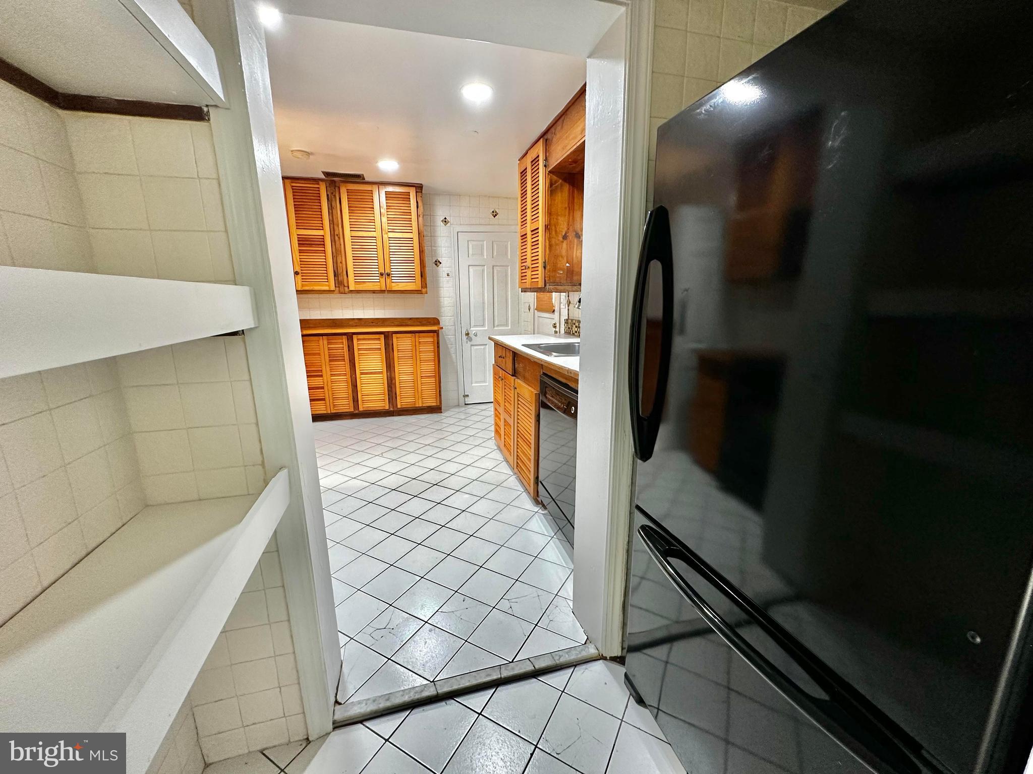 ARLINGTON HILLS - Residential Lease