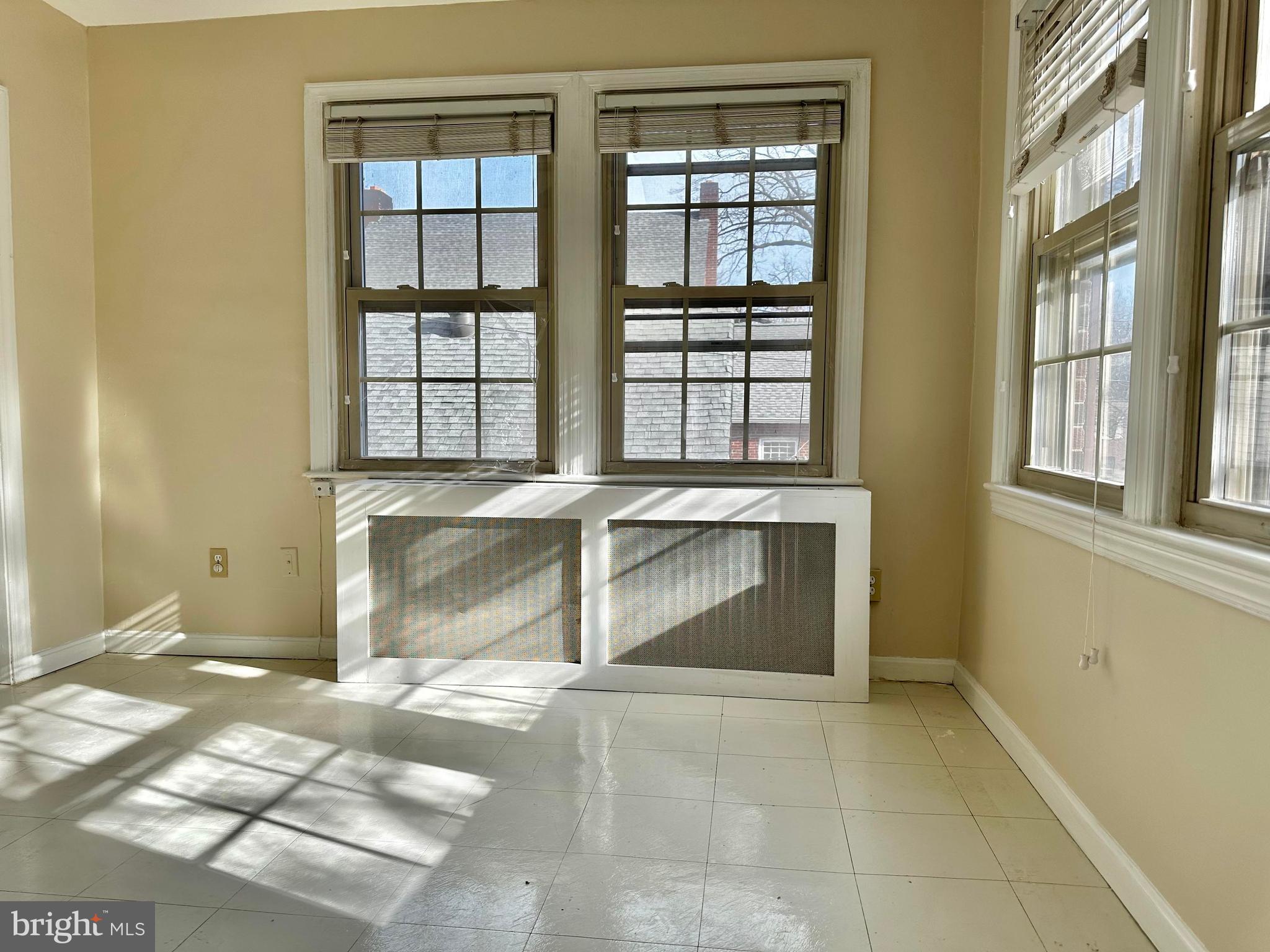 ARLINGTON HILLS - Residential Lease