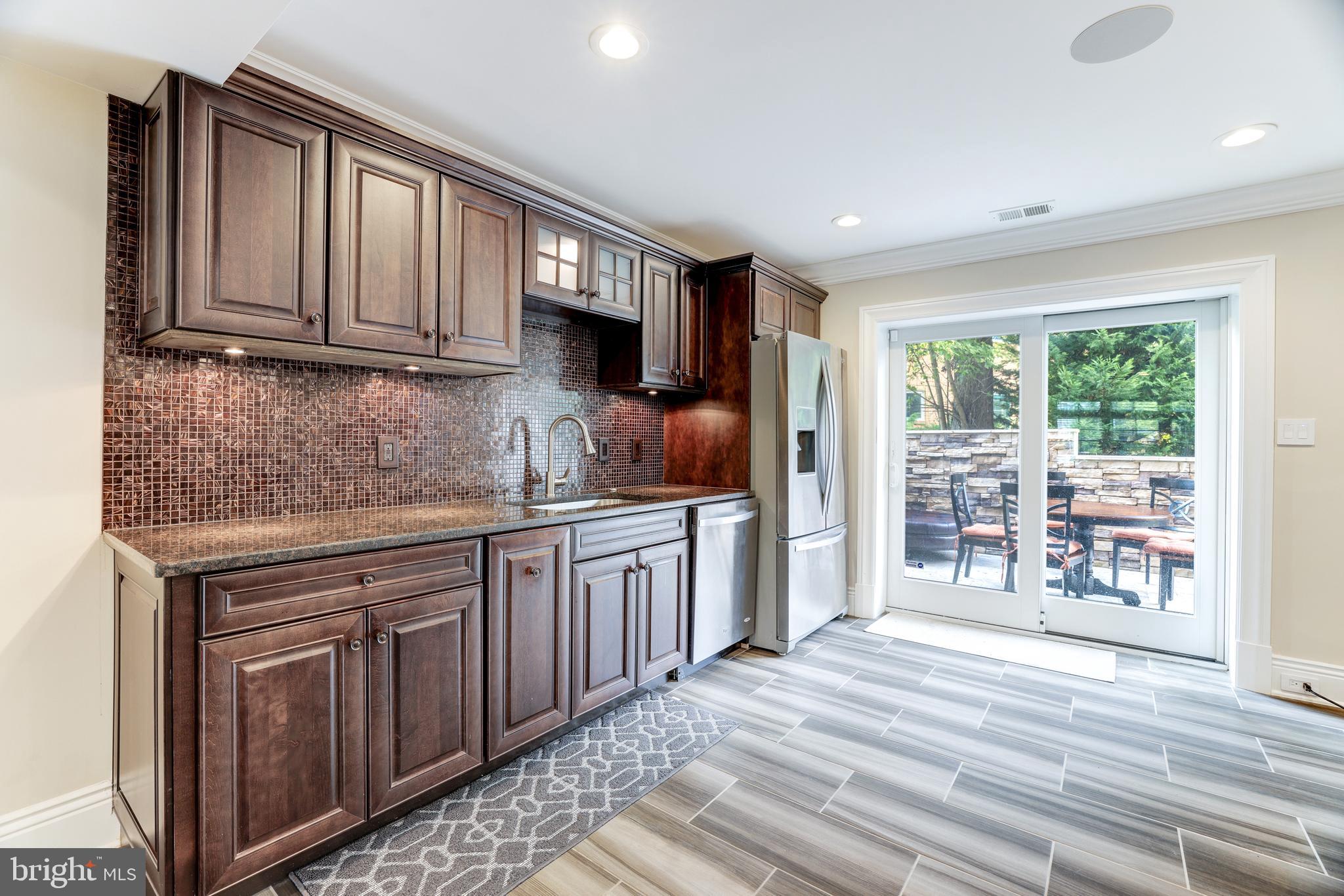 MC LEAN HAMLET - Residential