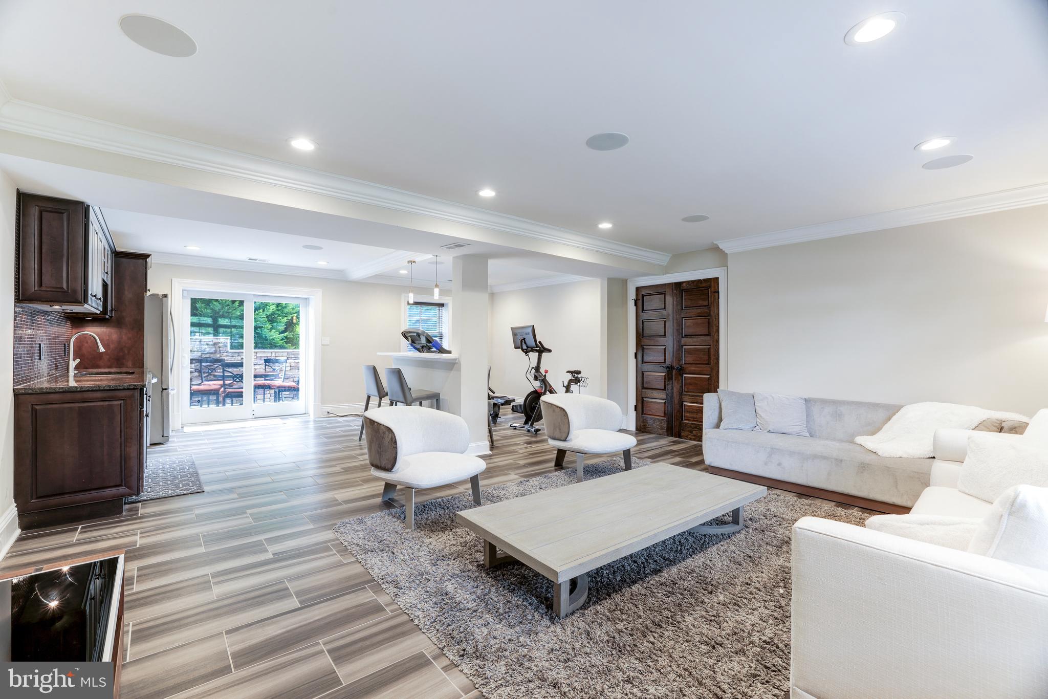 MC LEAN HAMLET - Residential