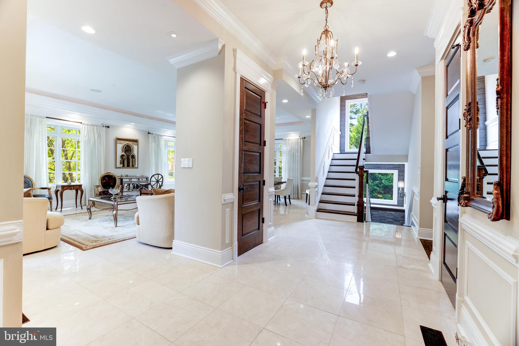 MC LEAN HAMLET - Residential