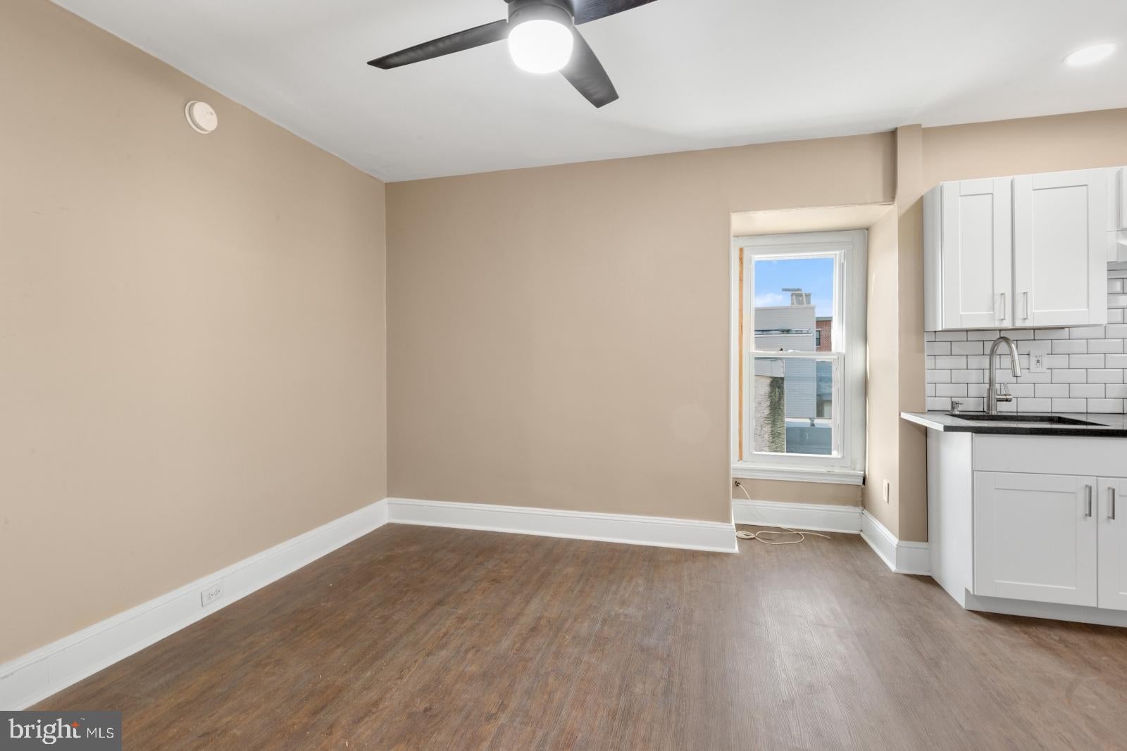 113 SUMAC STREET 3