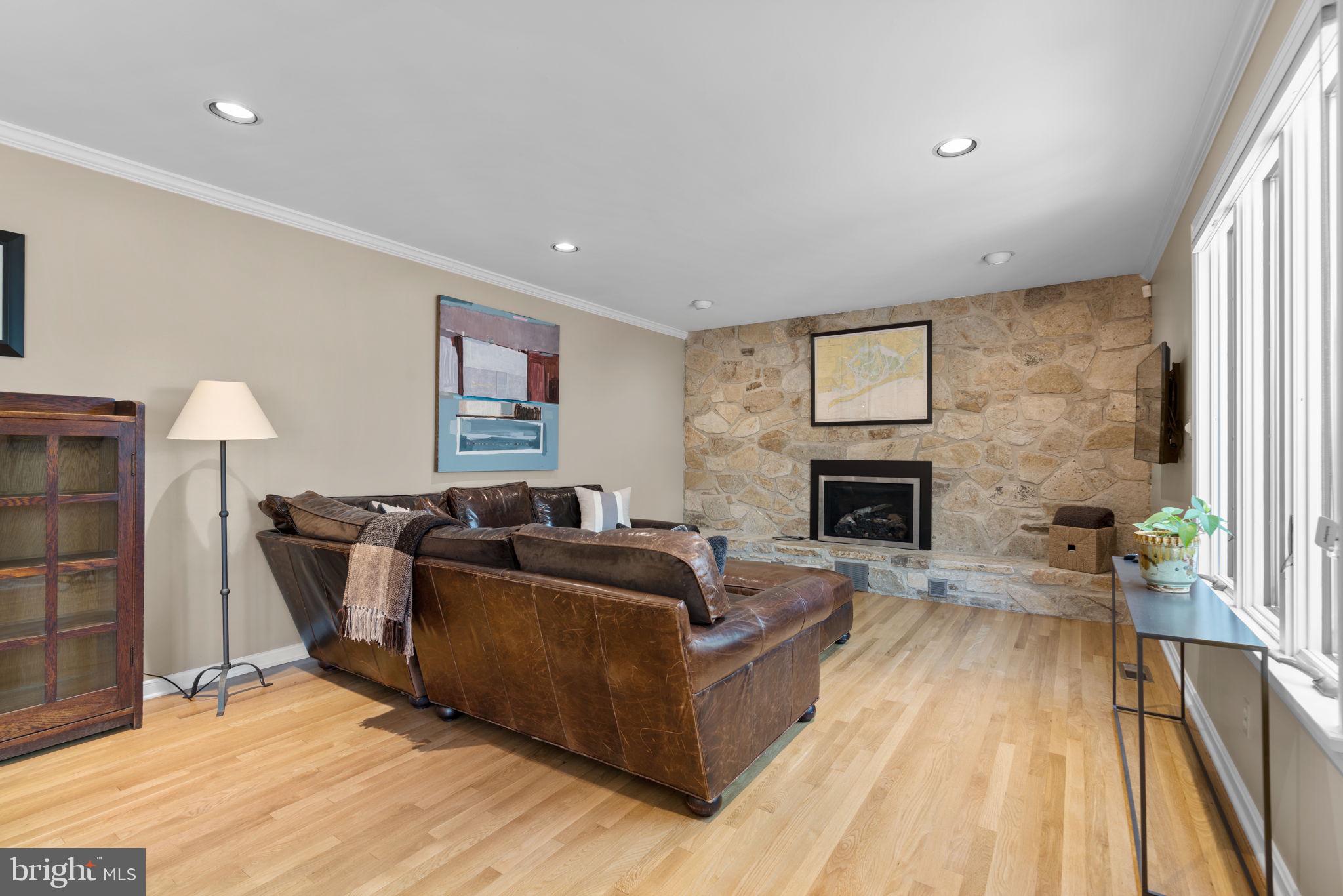 SIMPSON WOODS - Residential