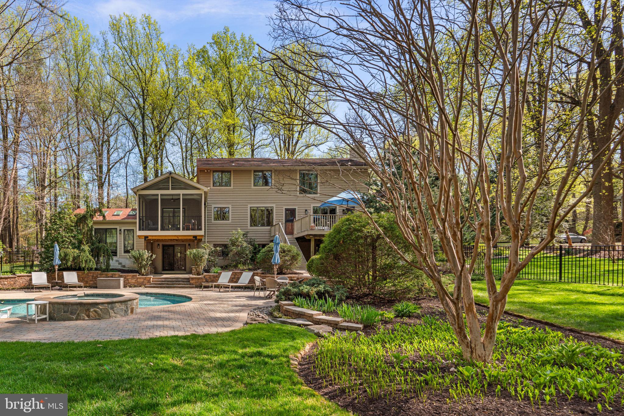 SIMPSON WOODS - Residential