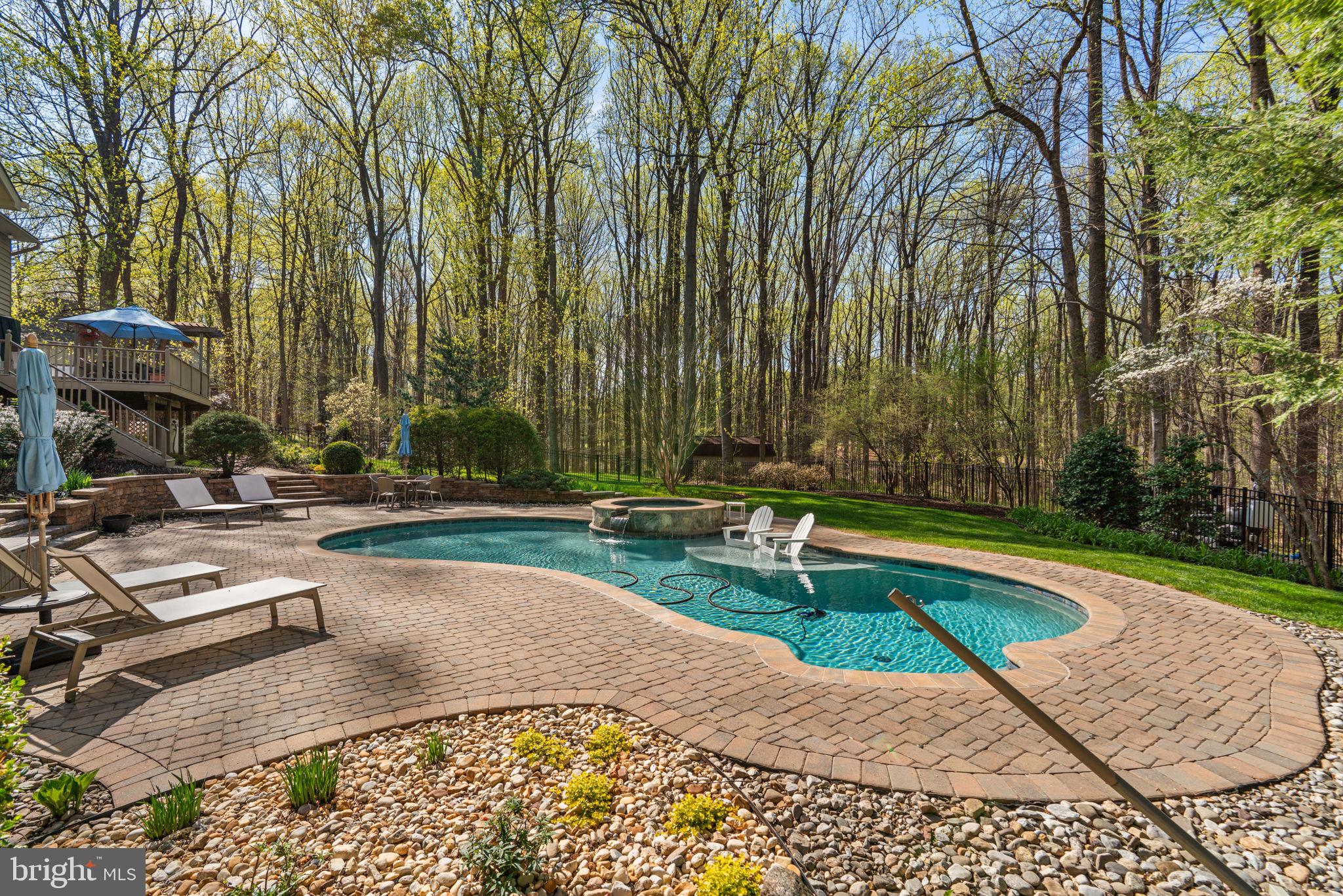 SIMPSON WOODS - Residential