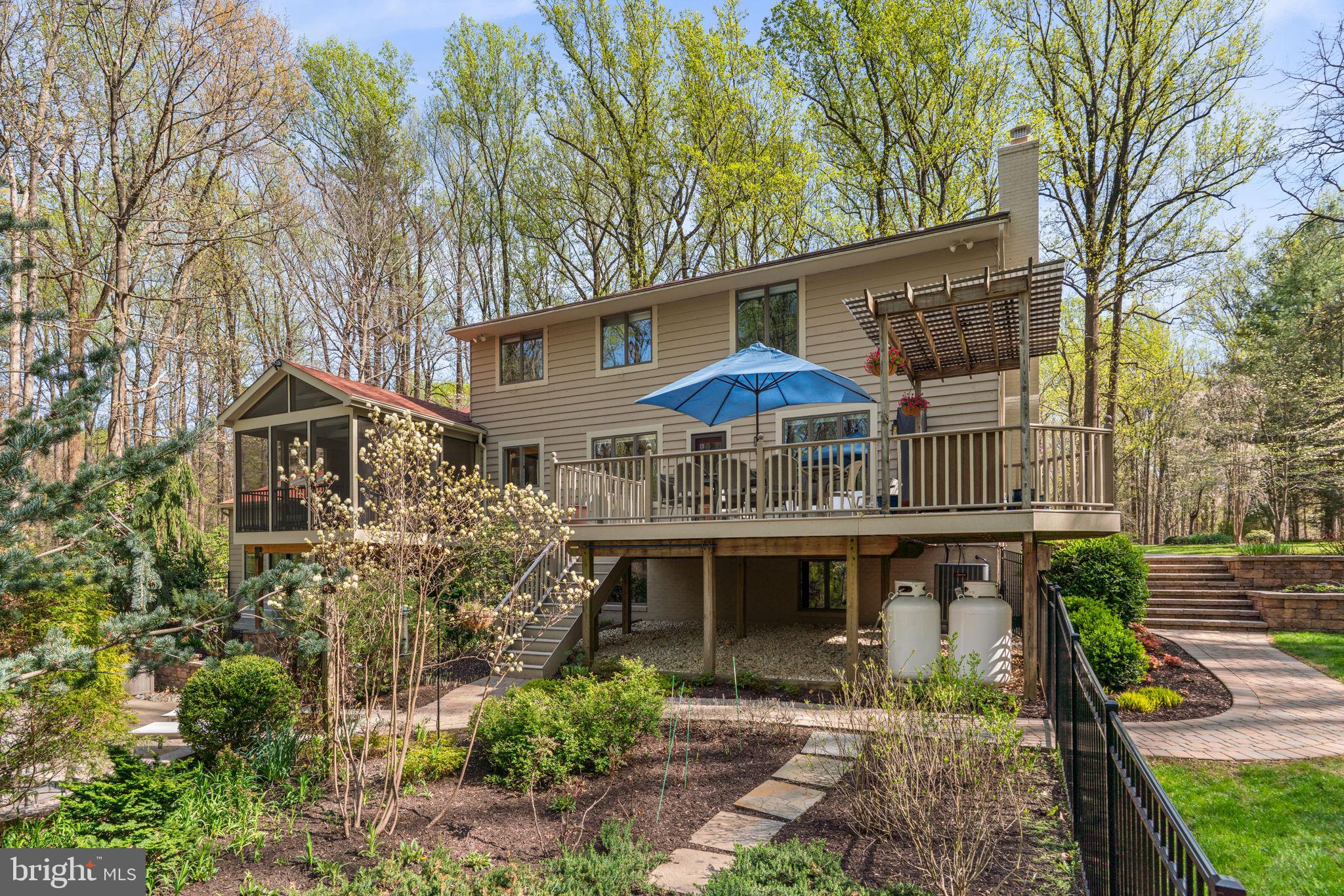 SIMPSON WOODS - Residential