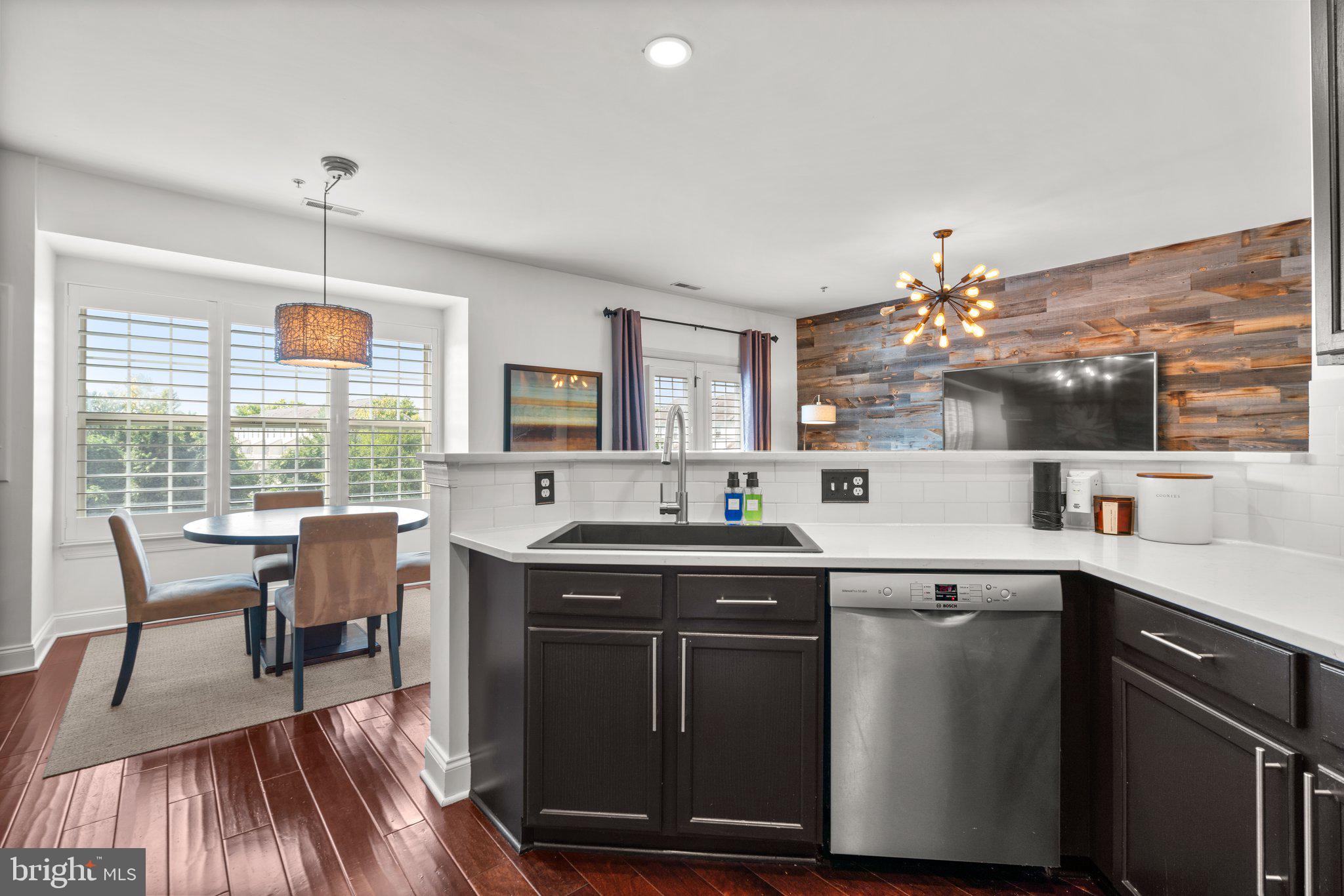 KENTLANDS - Residential