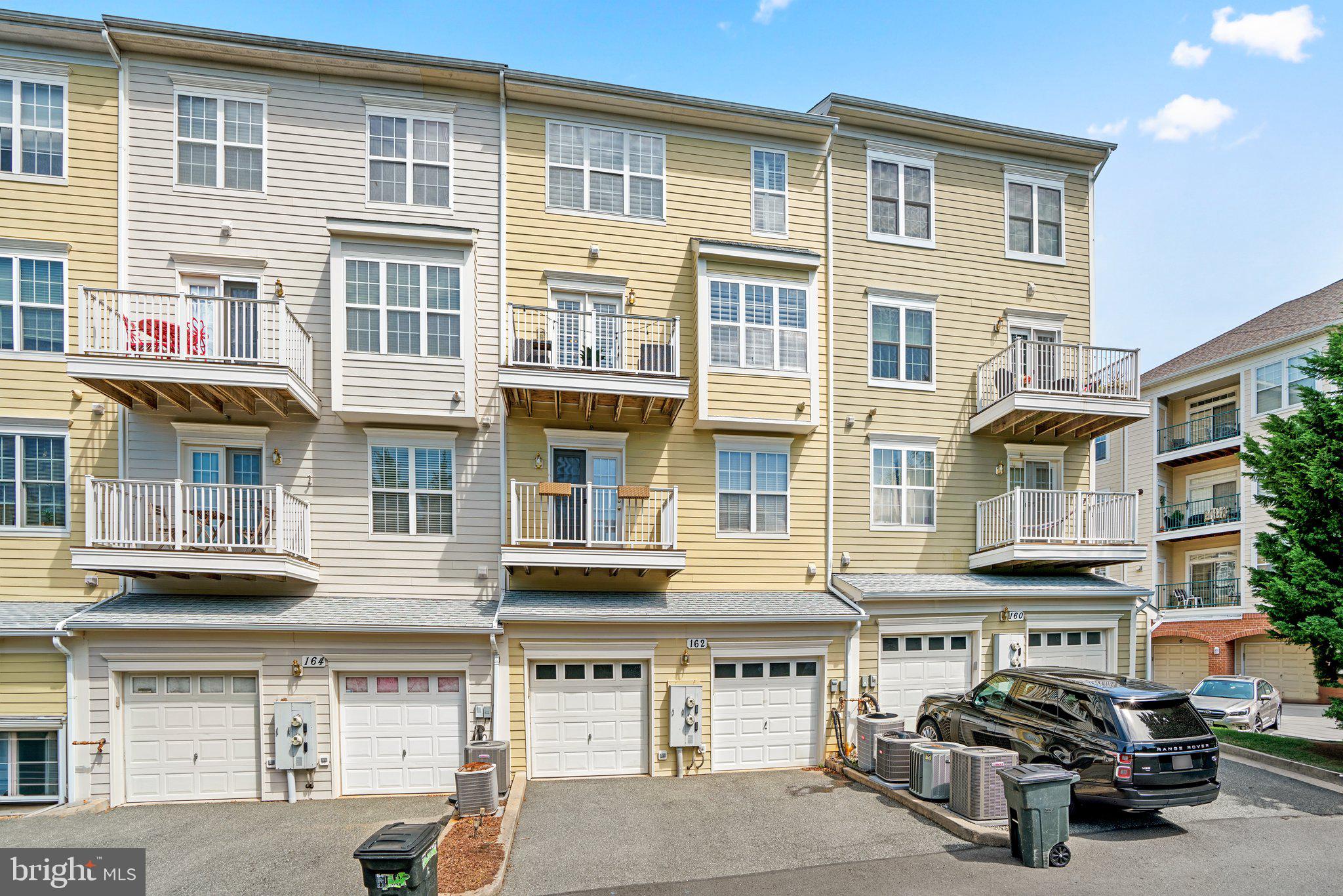 KENTLANDS - Residential