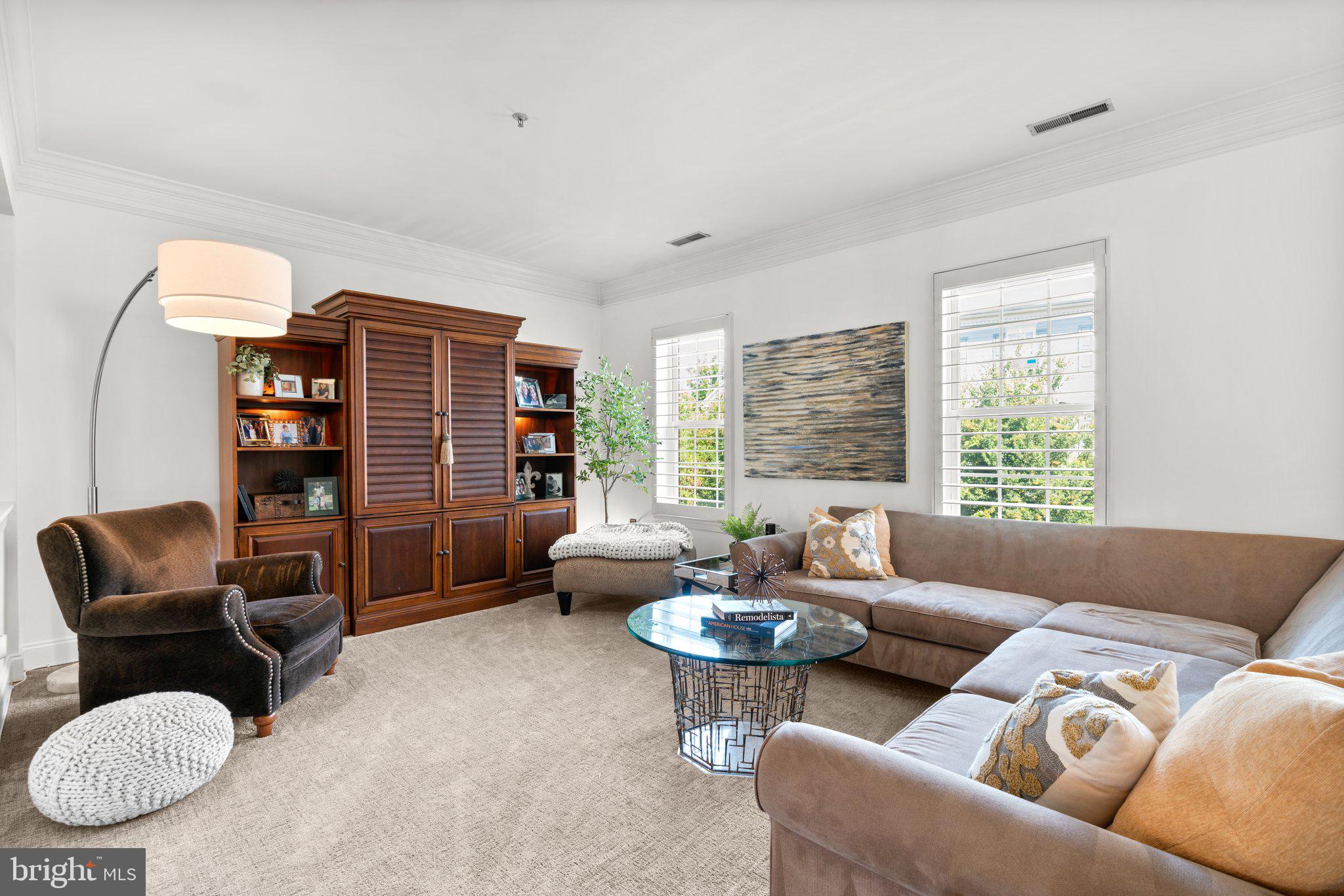 KENTLANDS - Residential