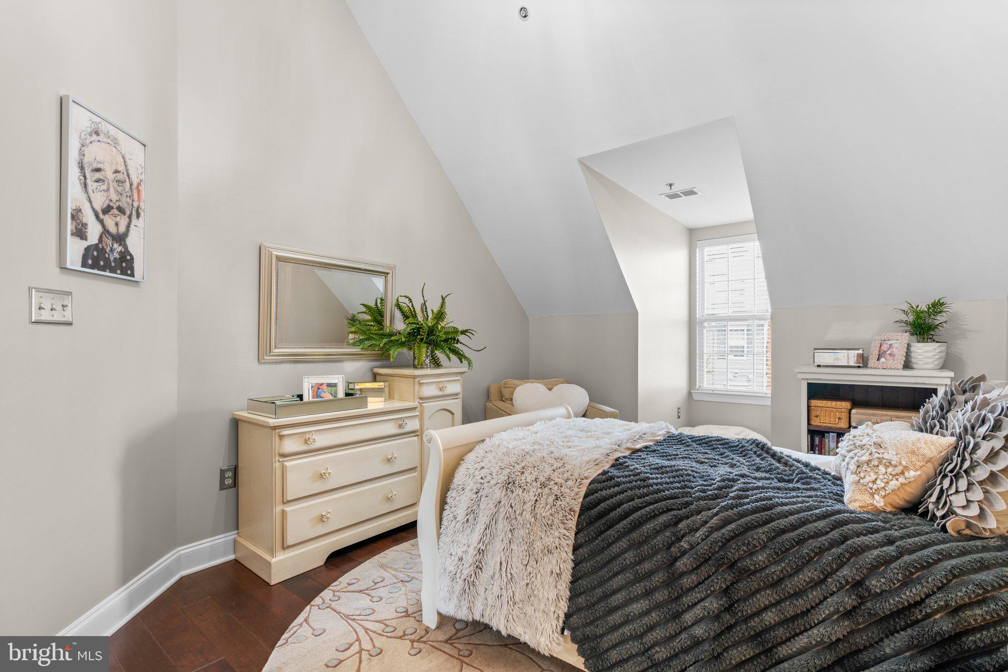 KENTLANDS - Residential