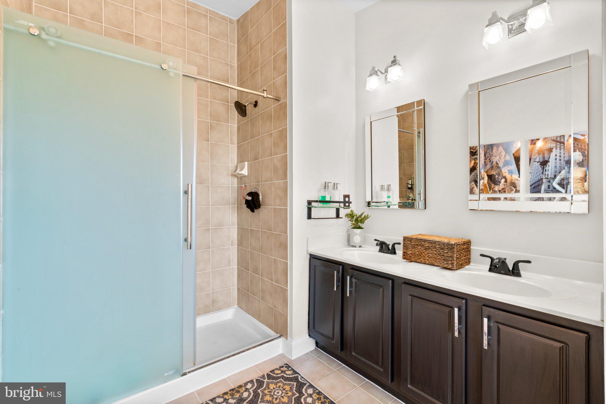 KENTLANDS - Residential