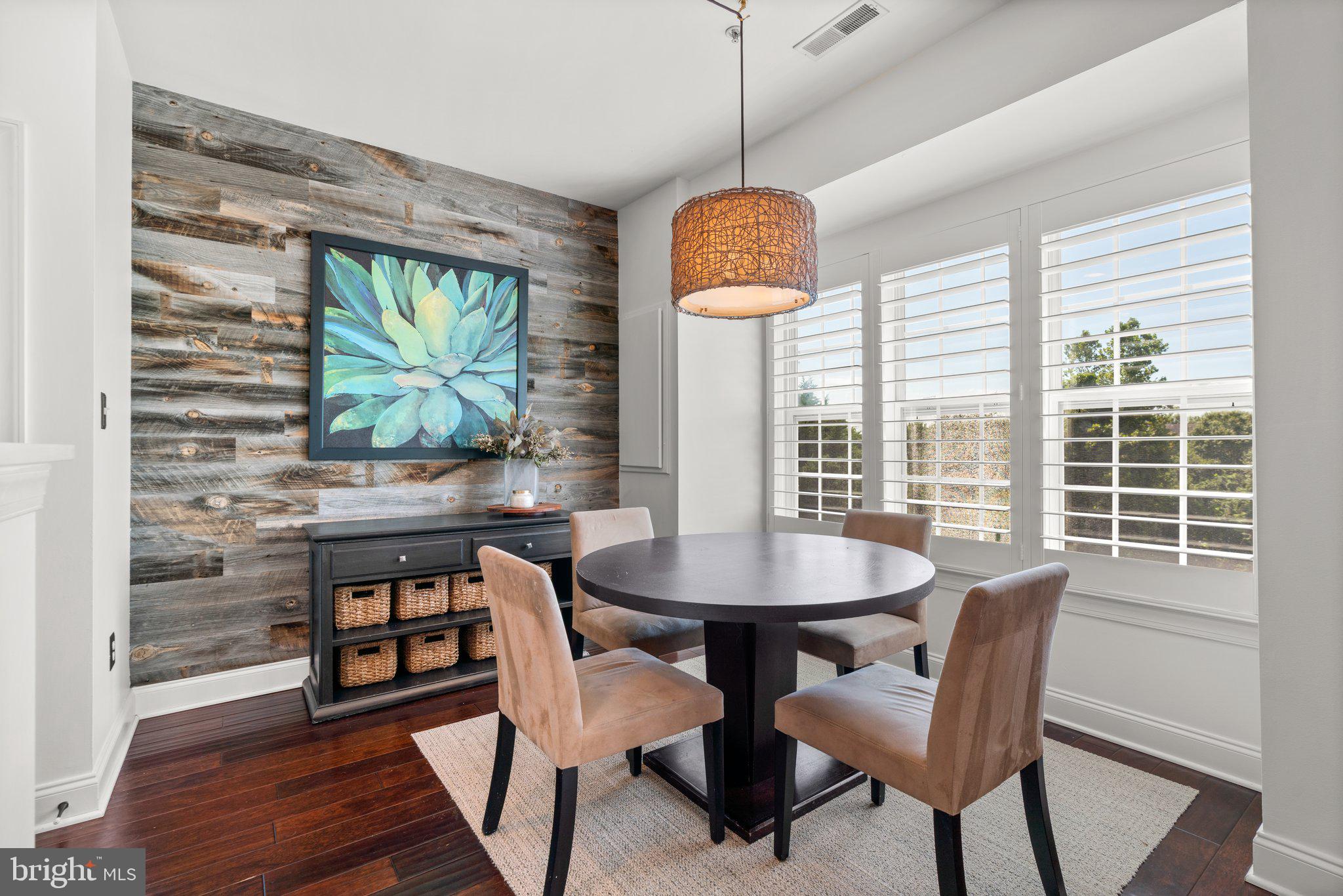 KENTLANDS - Residential