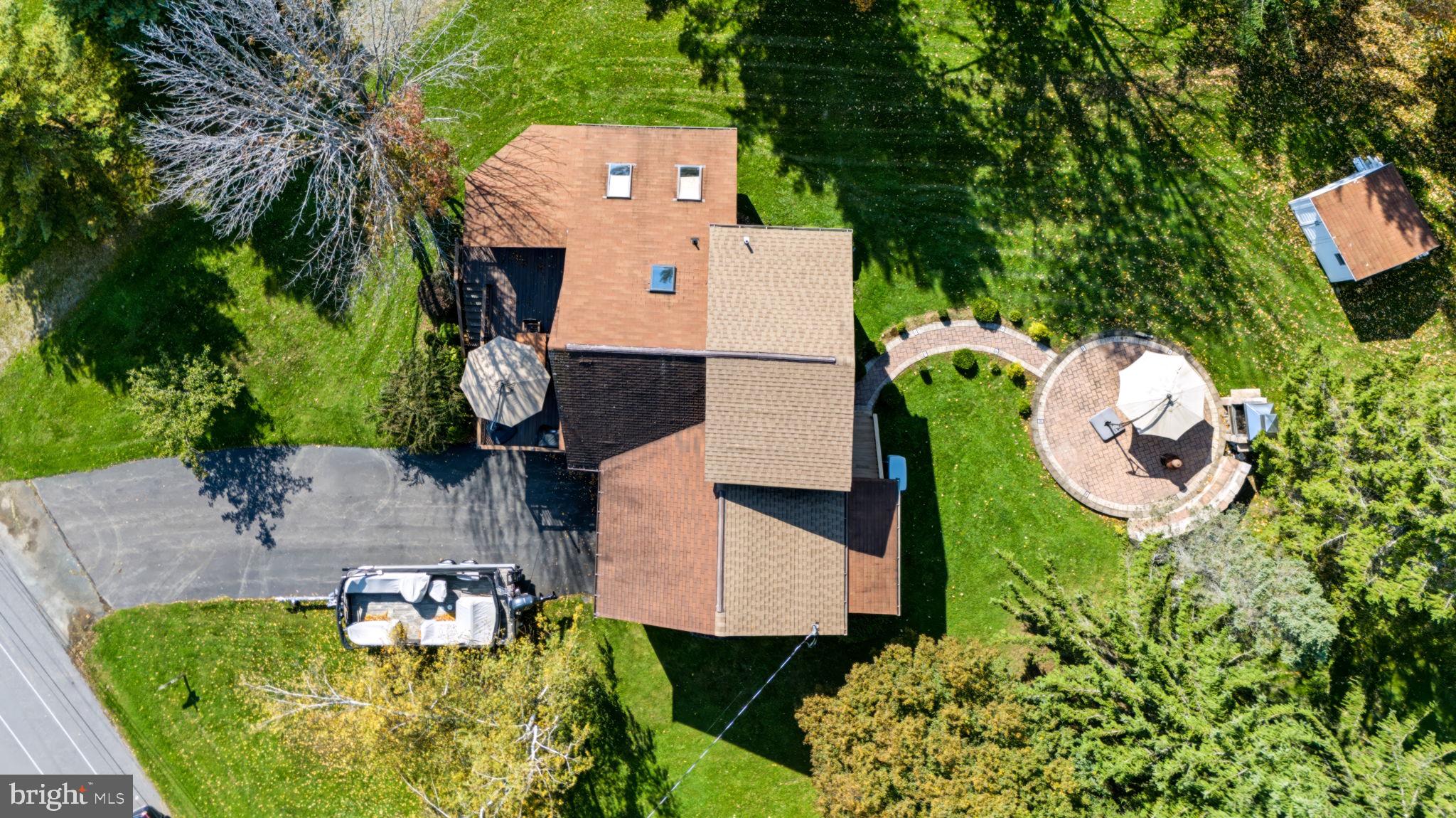 1605 RIDGEVIEW COURT