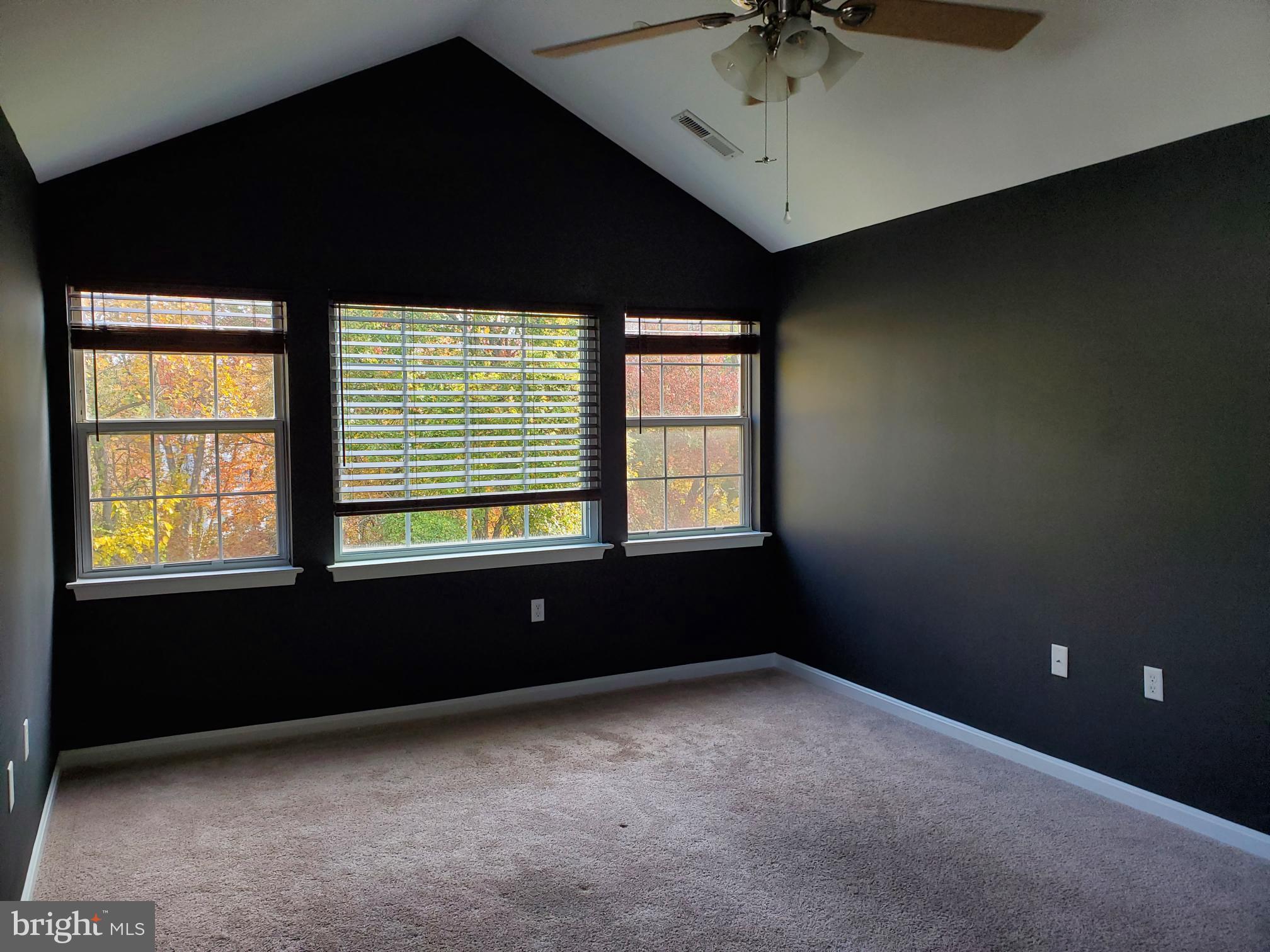 MONTGOMERY RUN - Residential Lease